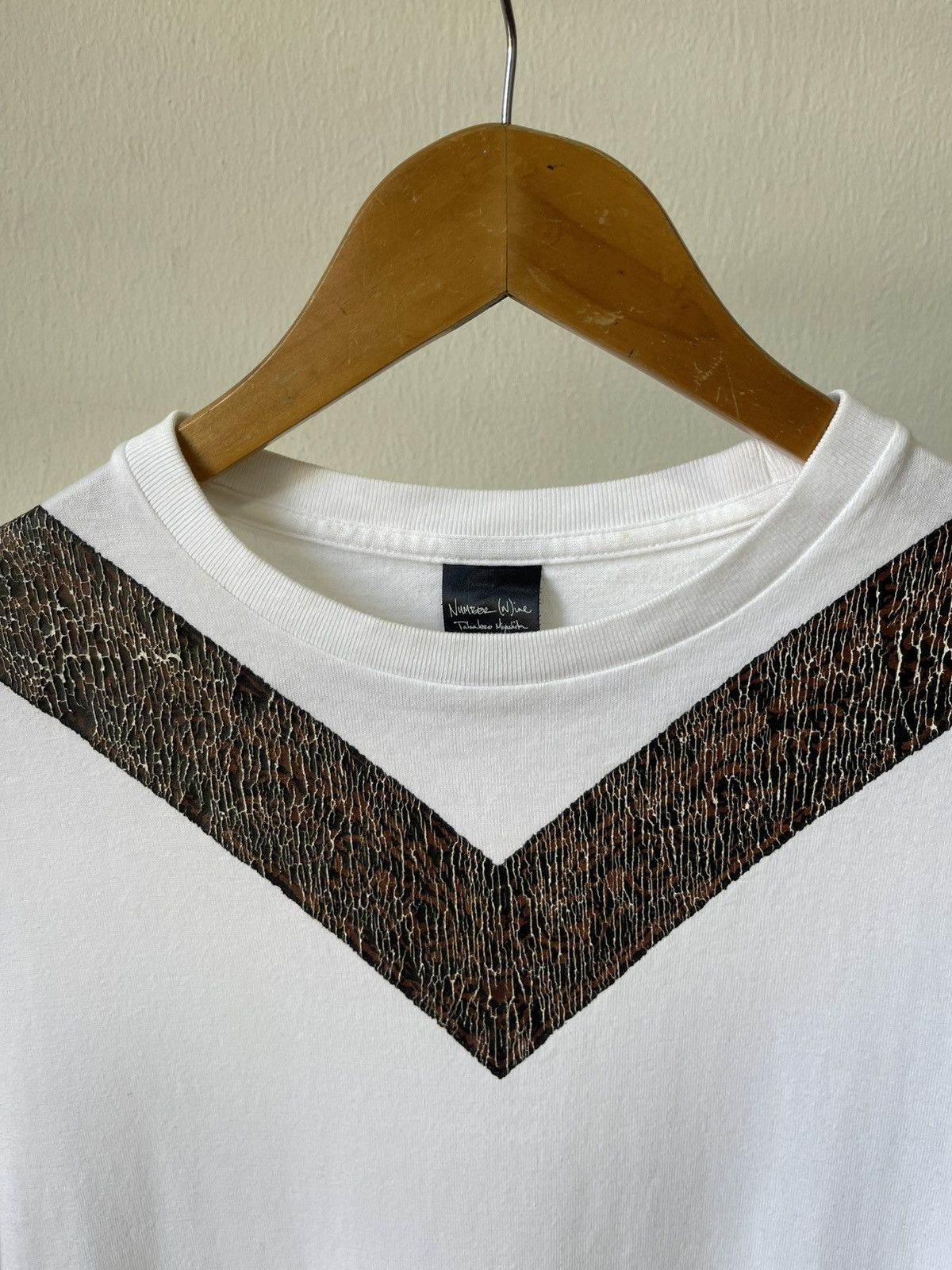 Number (N)ine 2000s Number Nine V Neck Print Tee #99 Size US M / EU 48-50 / 2 - 3 Thumbnail