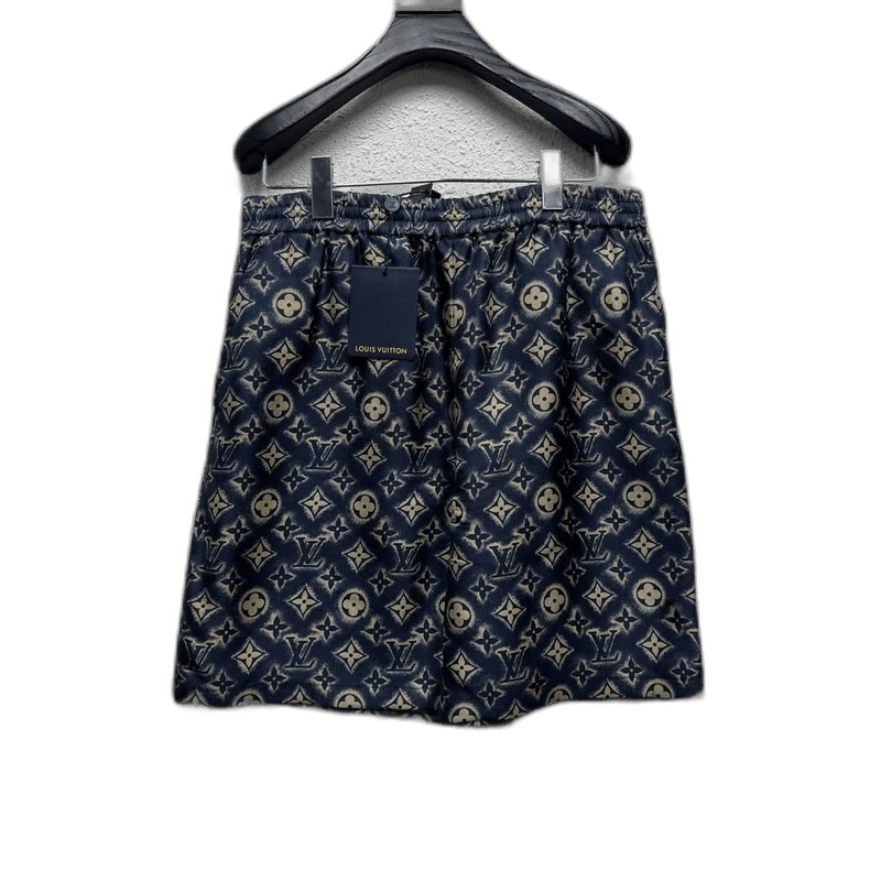 Louis Vuitton Louis Vuitton Monogram Silk Shorts Size US 40 / EU 56 - 1 Thumbnail