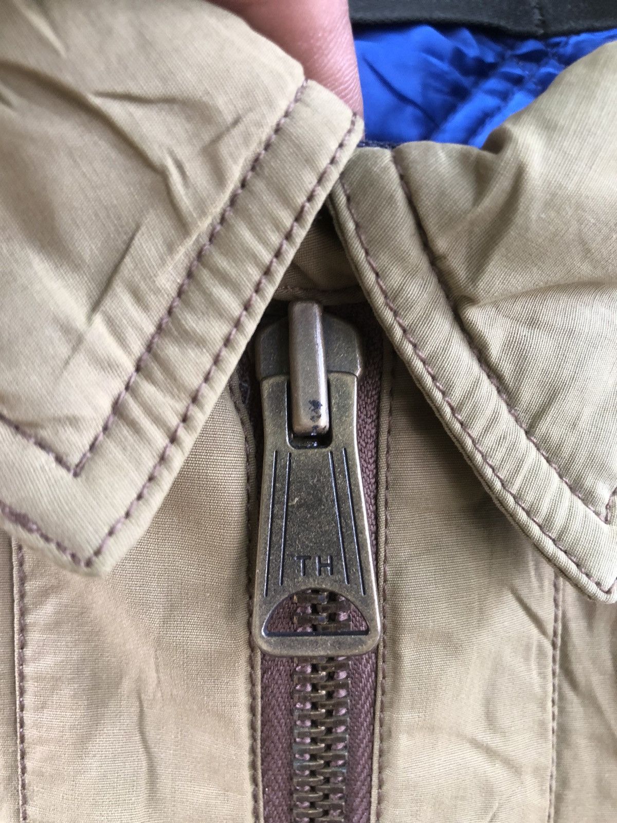 Tommy Hilfiger × Vintage Vintage Sunfaded Tommy Hilfiger Duck Canvas Jacket Size US L / EU 52-54 / 3 - 9 Thumbnail