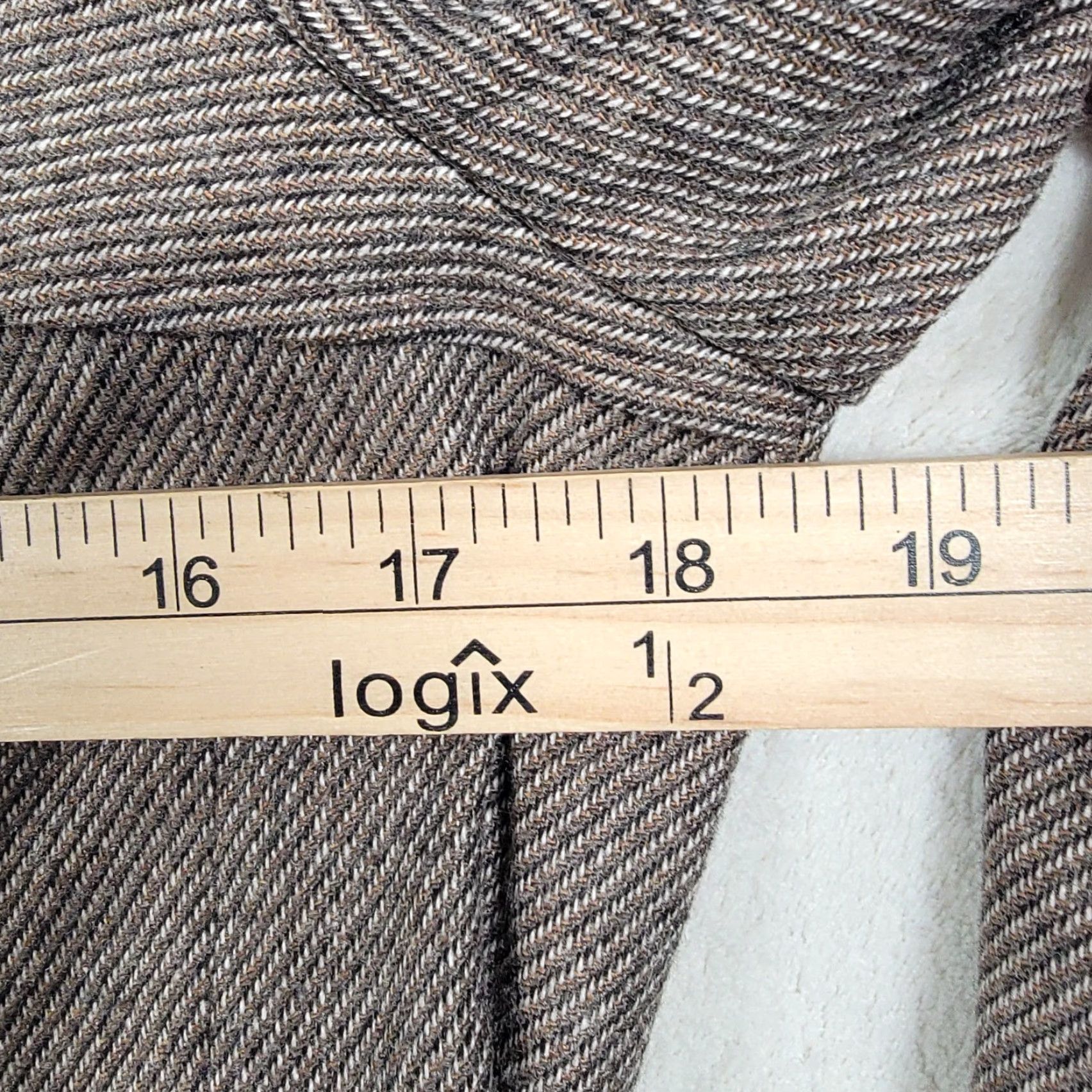 Herring Classiques Entier Jacket Women Brown Herring Bone Tweed Small Overcoat Lined Full Zip Collared Wool Blend Autumn Winter Carded Shoulder Pads Size S / US 4 / IT 40 - 7 Thumbnail