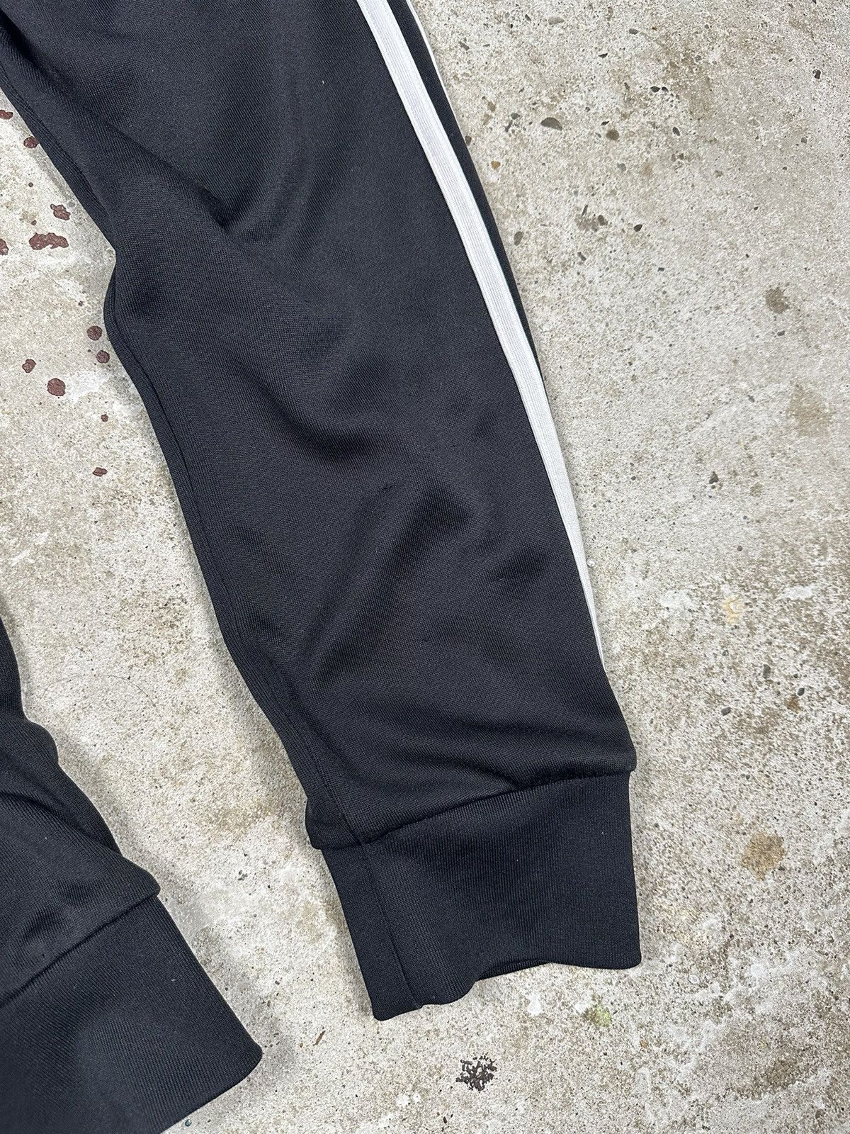 Adidas × Vintage Adidas x Bayern Munich Black Track Pants Vintage Y2K Size US 30 / EU 46 - 12 Thumbnail