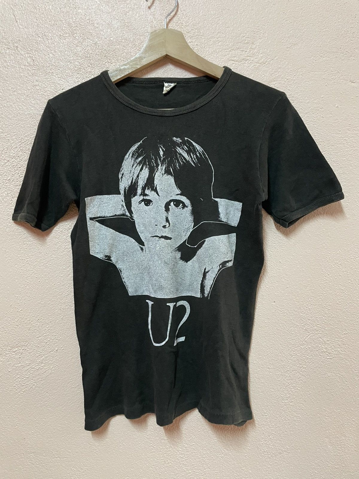 Band Tees Vintage 80’s U2 War Boy T-shirt Promo Made in Portugal sz M Size US M / EU 48-50 / 2 - 1 Thumbnail