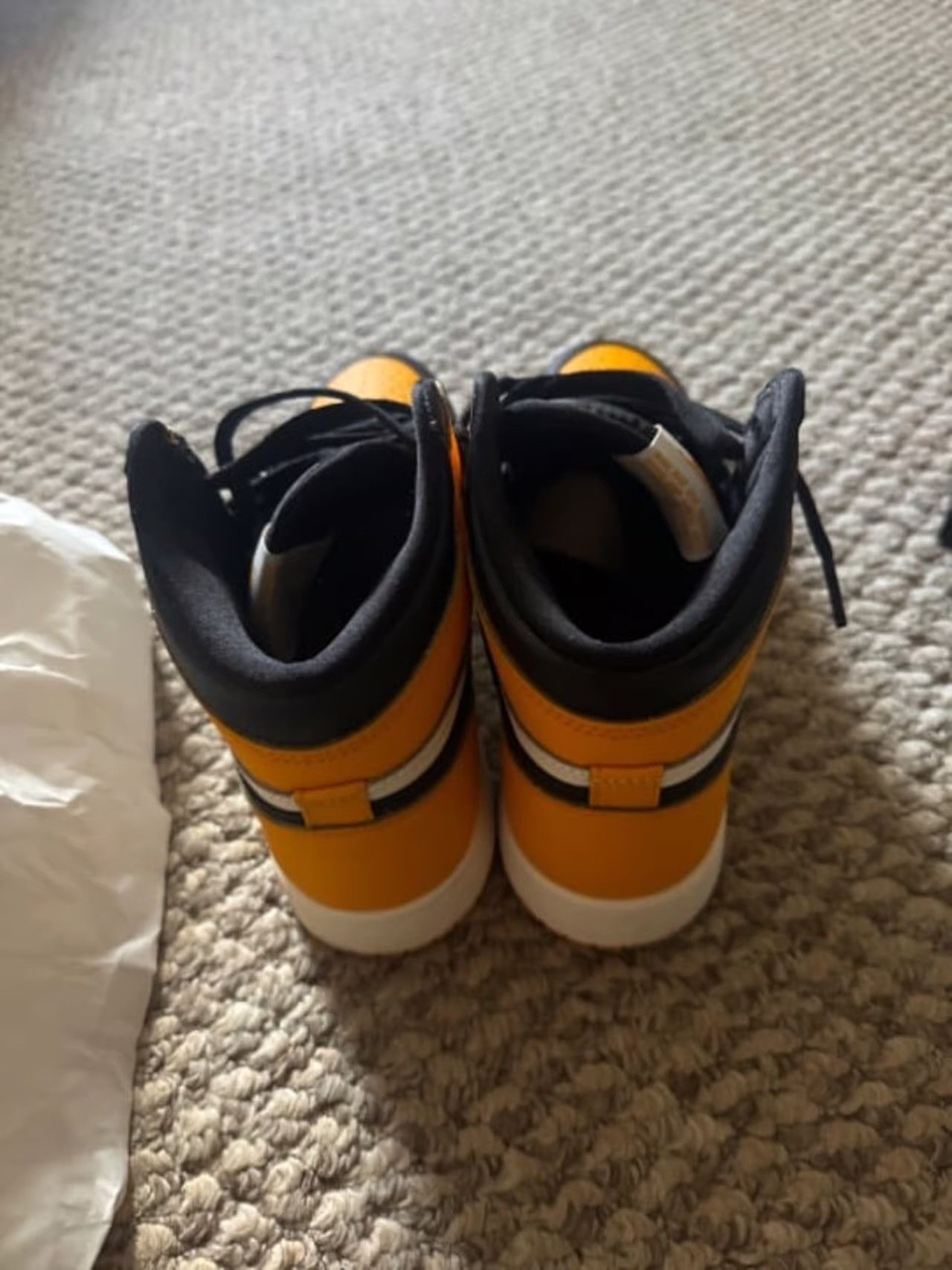 Jordan Brand Jordan 1 Yellow Toe Size US 7 / EU 40 - 4 Thumbnail