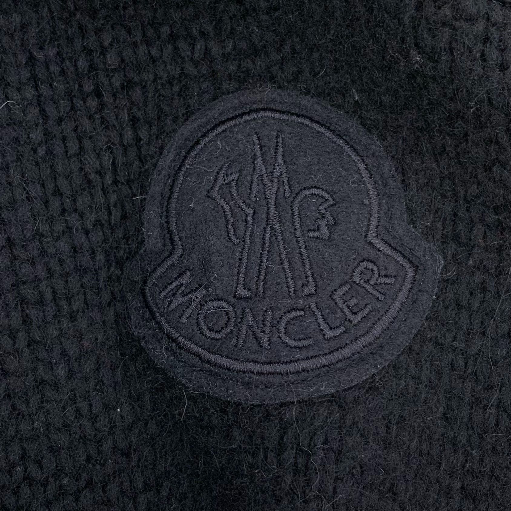 Moncler Moncler Black Wool Sweater With White Abstract Face Size US M / EU 48-50 / 2 - 5 Thumbnail