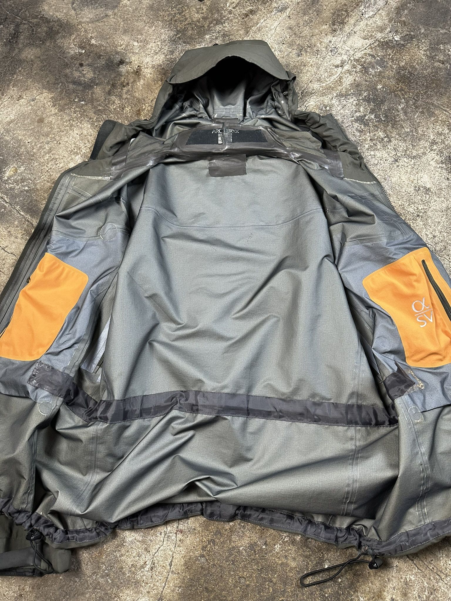 Arc'teryx Rare Arc'teryx Alpha SV Coffe Bean Gore-tex Jacket Size US M / EU 48-50 / 2 - 8 Thumbnail