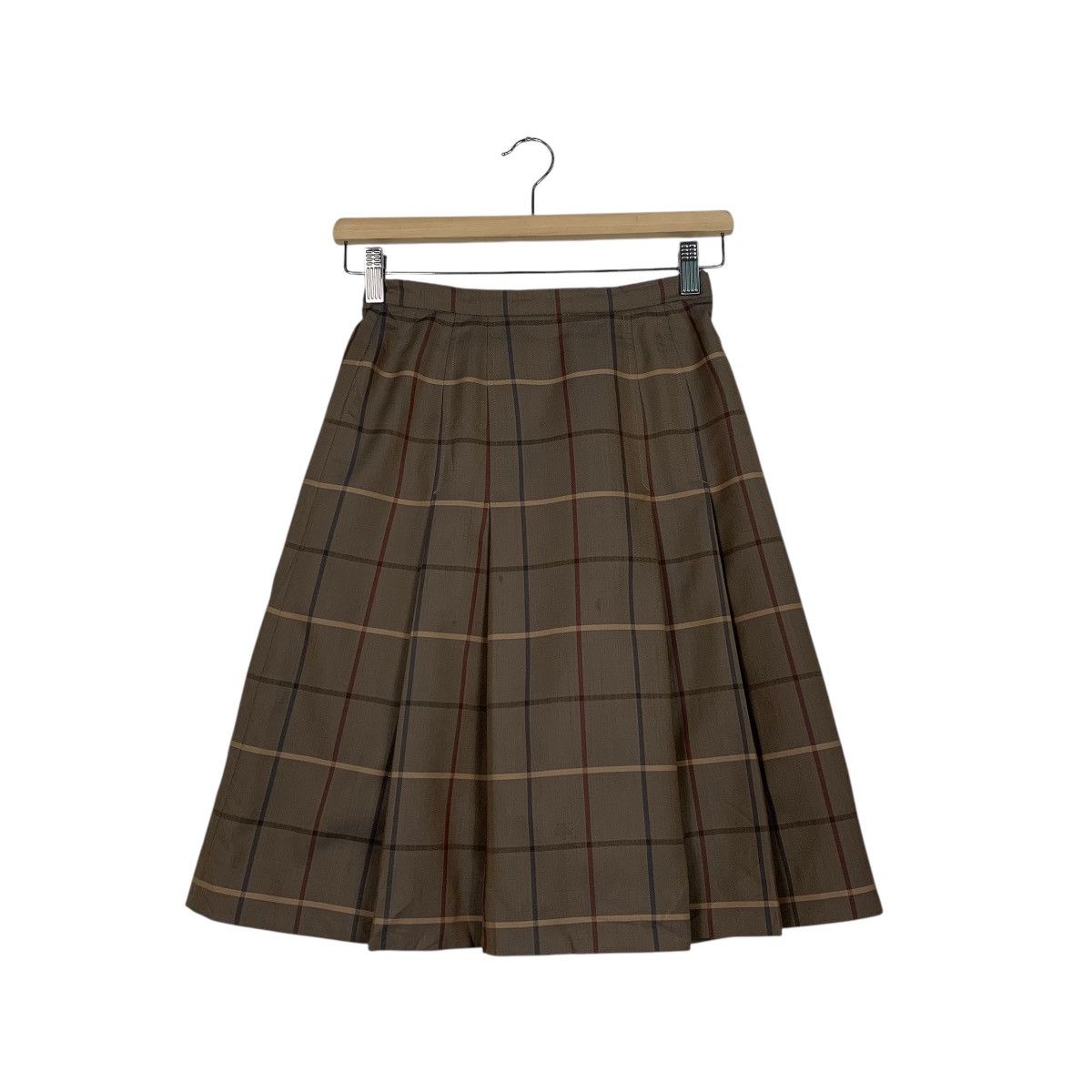 Burberry BURBERRY Women Mid Skirts 8081126 B7348 White | Grailed