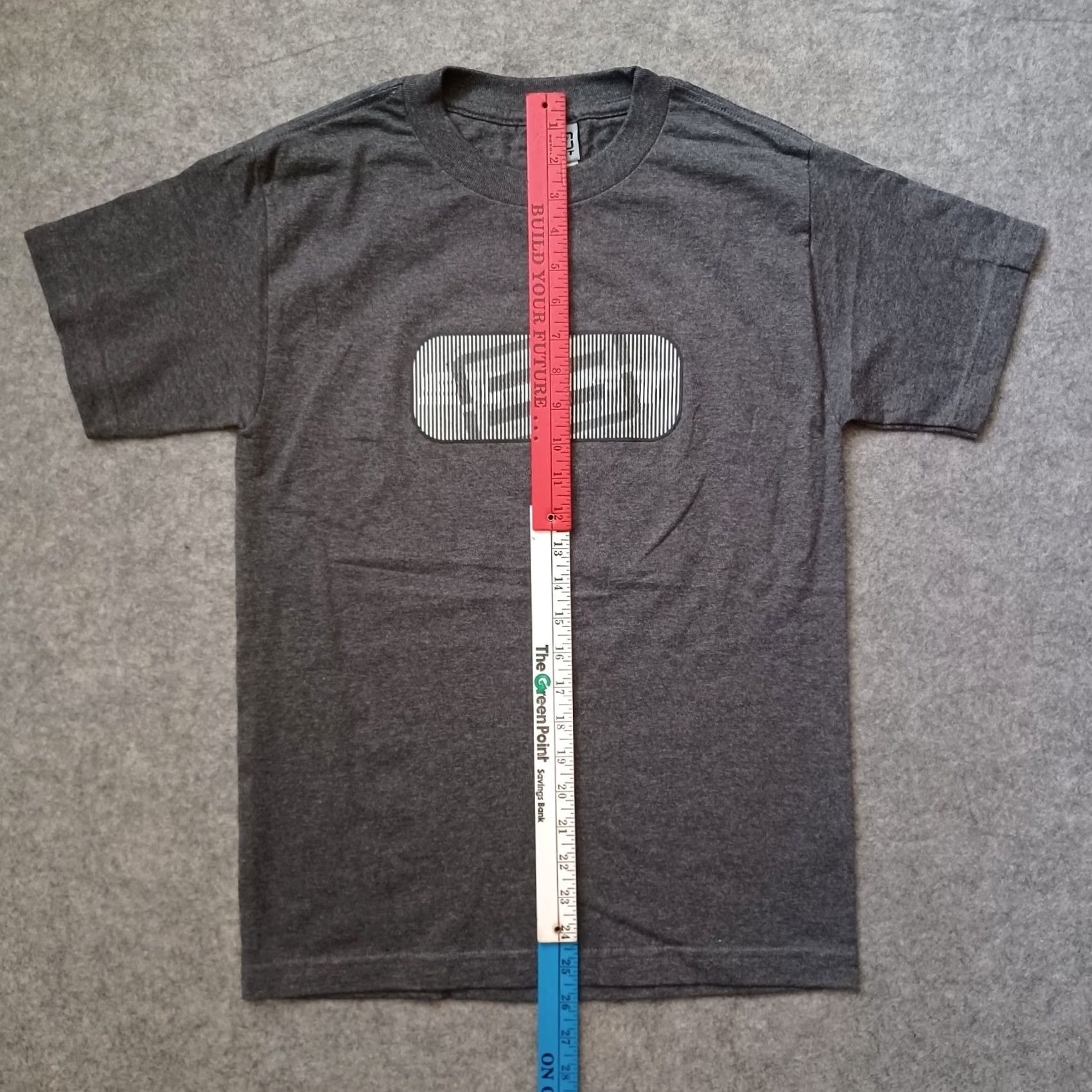 Logo 7 VINTAGE Shift Racing T Shirt Mens Small Gray Raised Center Logo Short Sleeve Size US S / EU 44-46 / 1 - 7 Thumbnail