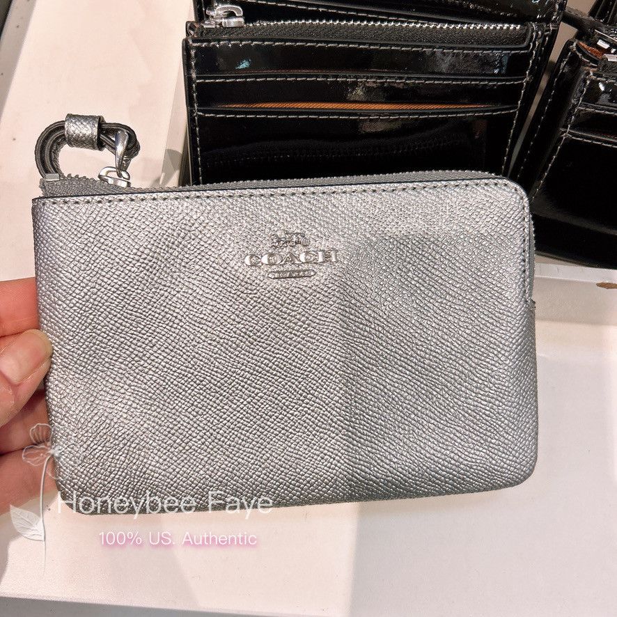 NWT Coach Corner Zip Wristlet CP439