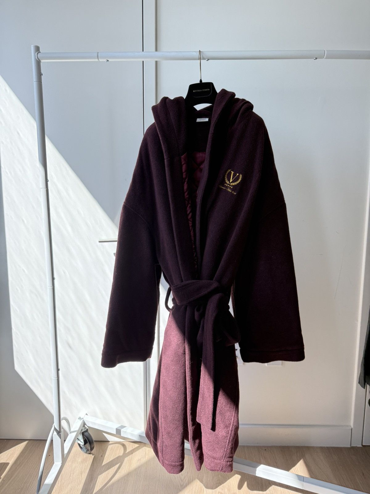 Vetements (RUNWAY) Vetements 17fw BathrobeHooded Quilted Coat Size US S / EU 44-46 / 1 - 1 Thumbnail