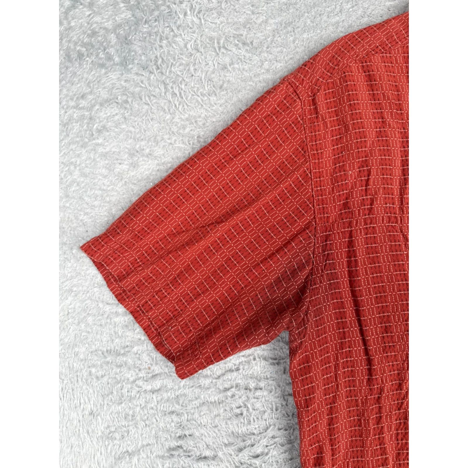 The North Face The North Face Shirt Men Medium Red Geometric Angler Vented Modal Blend Button-Up Pocketed Casual Wear Mens Regular Red Geometric Pattern 90s? Size US M / EU 48-50 / 2 - 3 Thumbnail