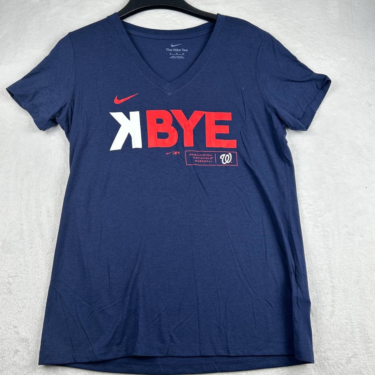 Nike Washington Nationals Shirt Women Medium Blue V-Neck New M Size M / US 6-8 / IT 42-44 - 1 Thumbnail