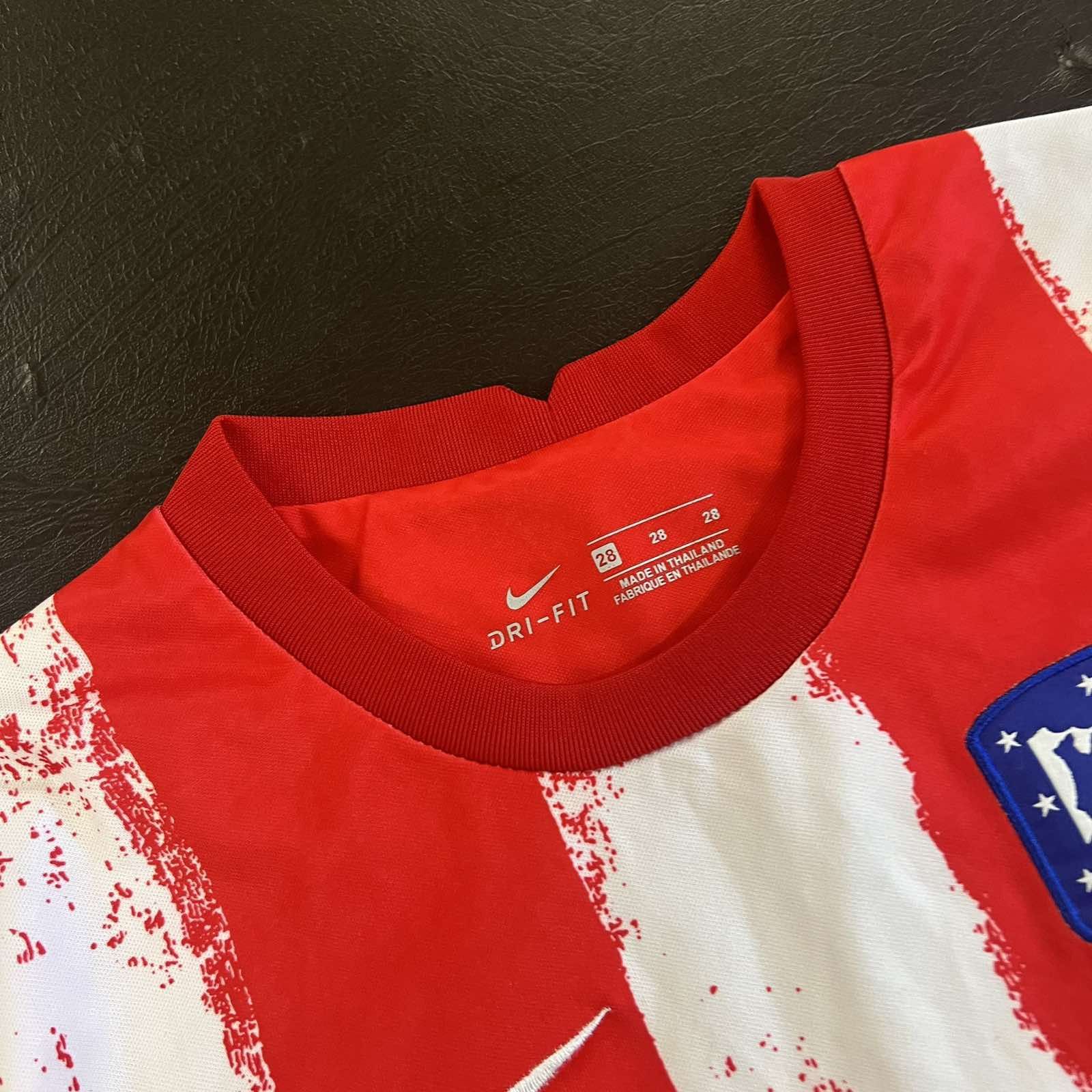 Nike Atletico Madrid Nike soccer jersey Plus500 Sz S Size US S / EU 44-46 / 1 - 5 Thumbnail