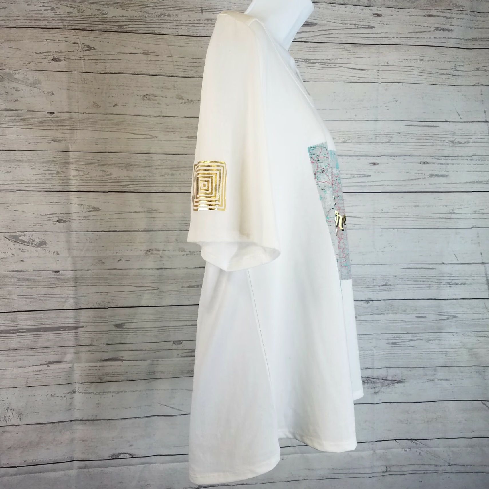 Vintage VINTAGE LuLaRoe Womens Tee Sz Small White Gold Short Sleeve Size 28" / US 6 / IT 42 - 3 Thumbnail