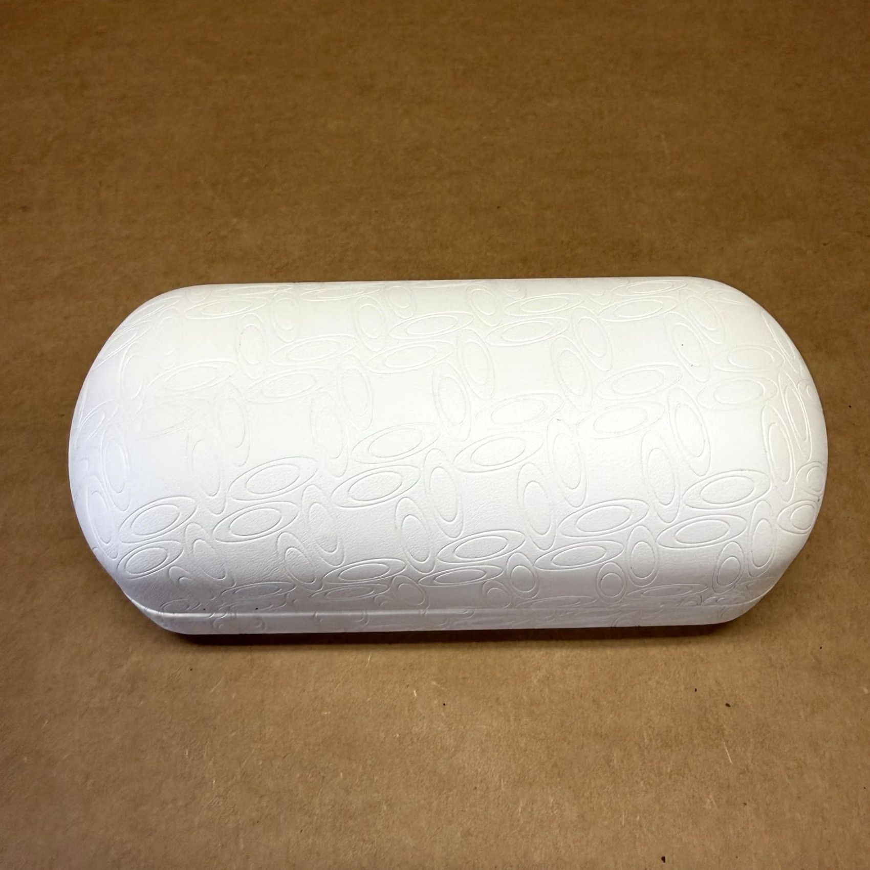 Oakley Oakley Glasses Case Mens White Hard Shell O Logo Sunglass Eyeglass Protective Size ONE SIZE - 2 Thumbnail