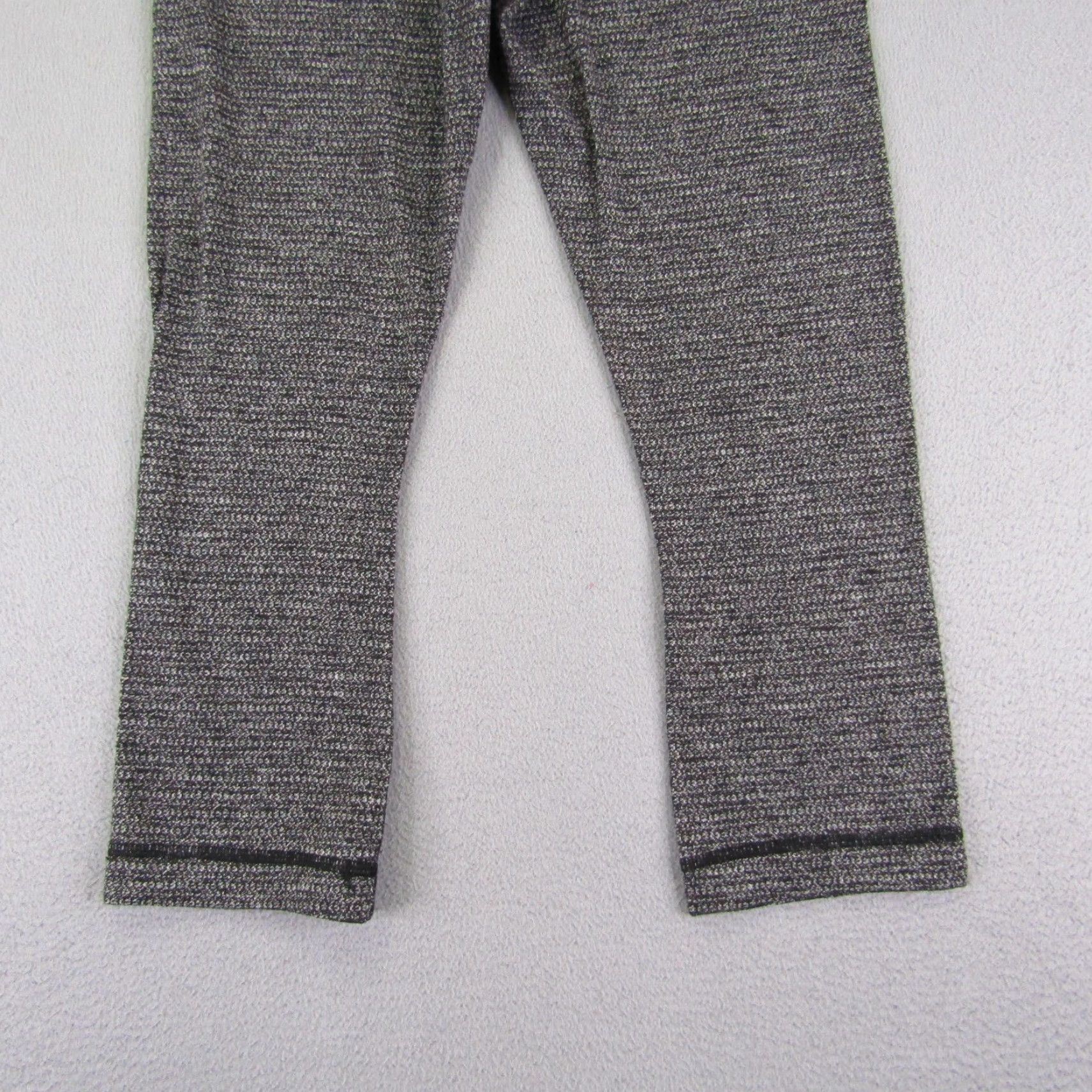 Lululemon Lululemon Leggings Womens 6 Heather Gray Crop Wunder Under Athletic Workout Gym Shirt? Size 25" / US 0 / IT 36 - 6 Thumbnail