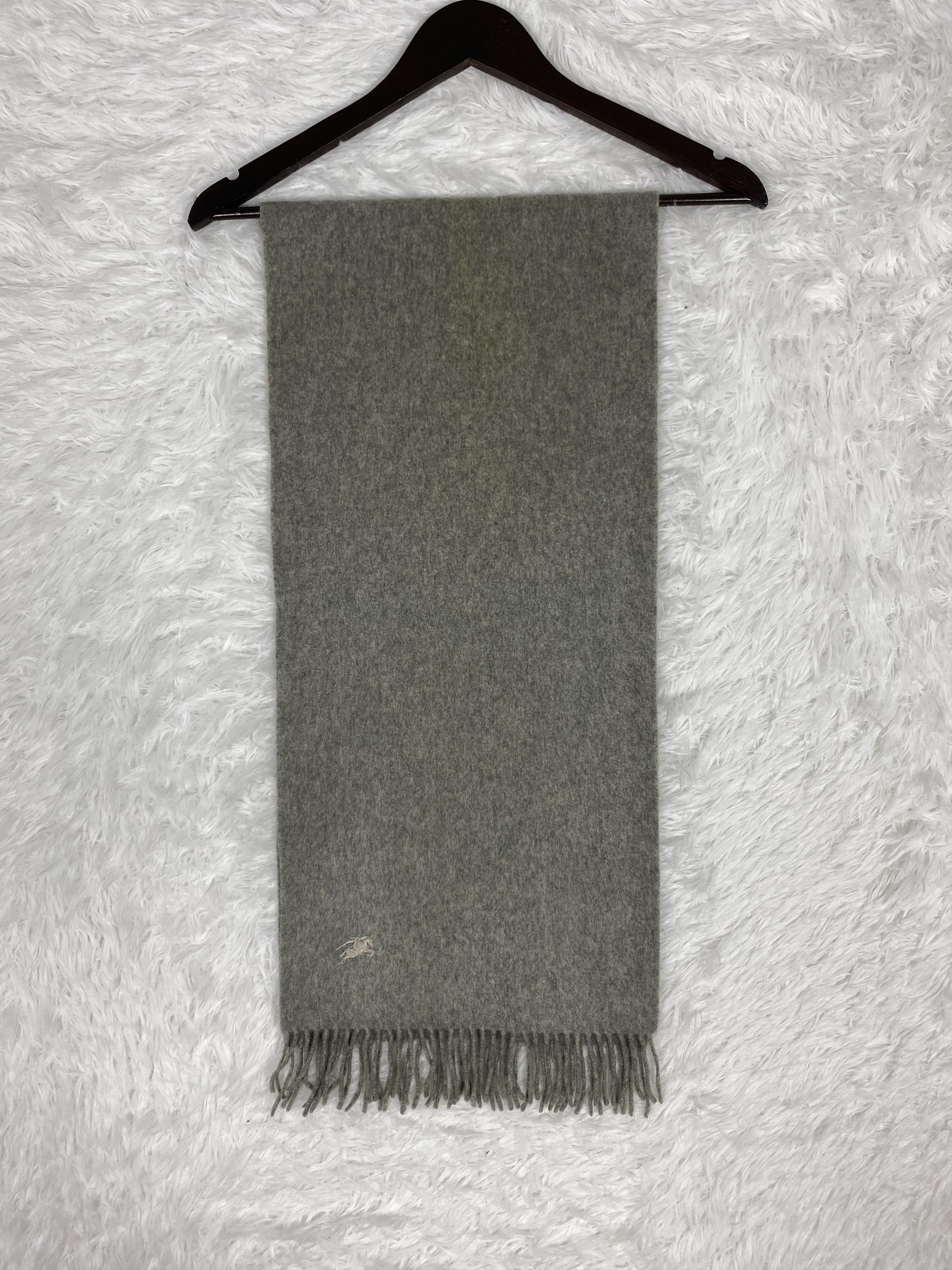 Burberry Vintage Burberry Scarf / Muffler Neckwear PM0020 Size ONE SIZE - 8 Thumbnail