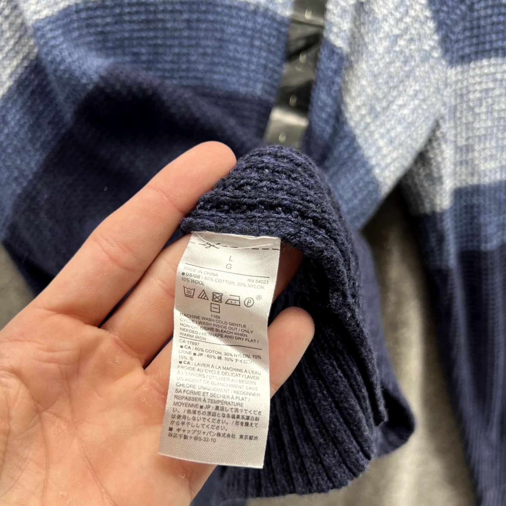 Banana Republic VINTAGE Banana Republic Sweater Women's Large Blue Pullover Fleece Cotton Cowl Mock Neck Logo Knit Shirt/ Sweater Size L / US 10 / IT 46 - 5 Thumbnail