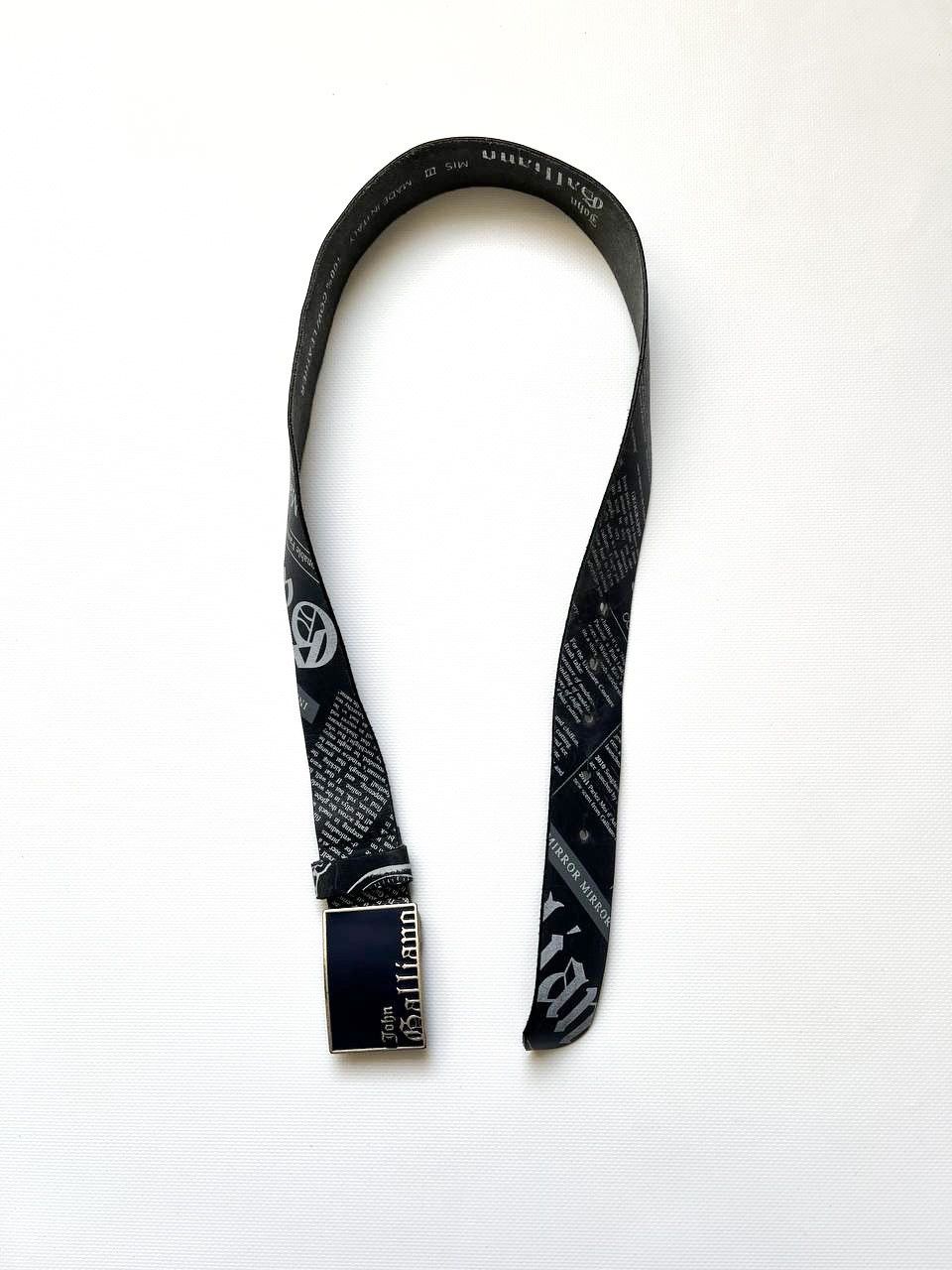 John Galliano Rare Galliano newspaper print logo gazette leather belt Size ONE SIZE - 5 Thumbnail