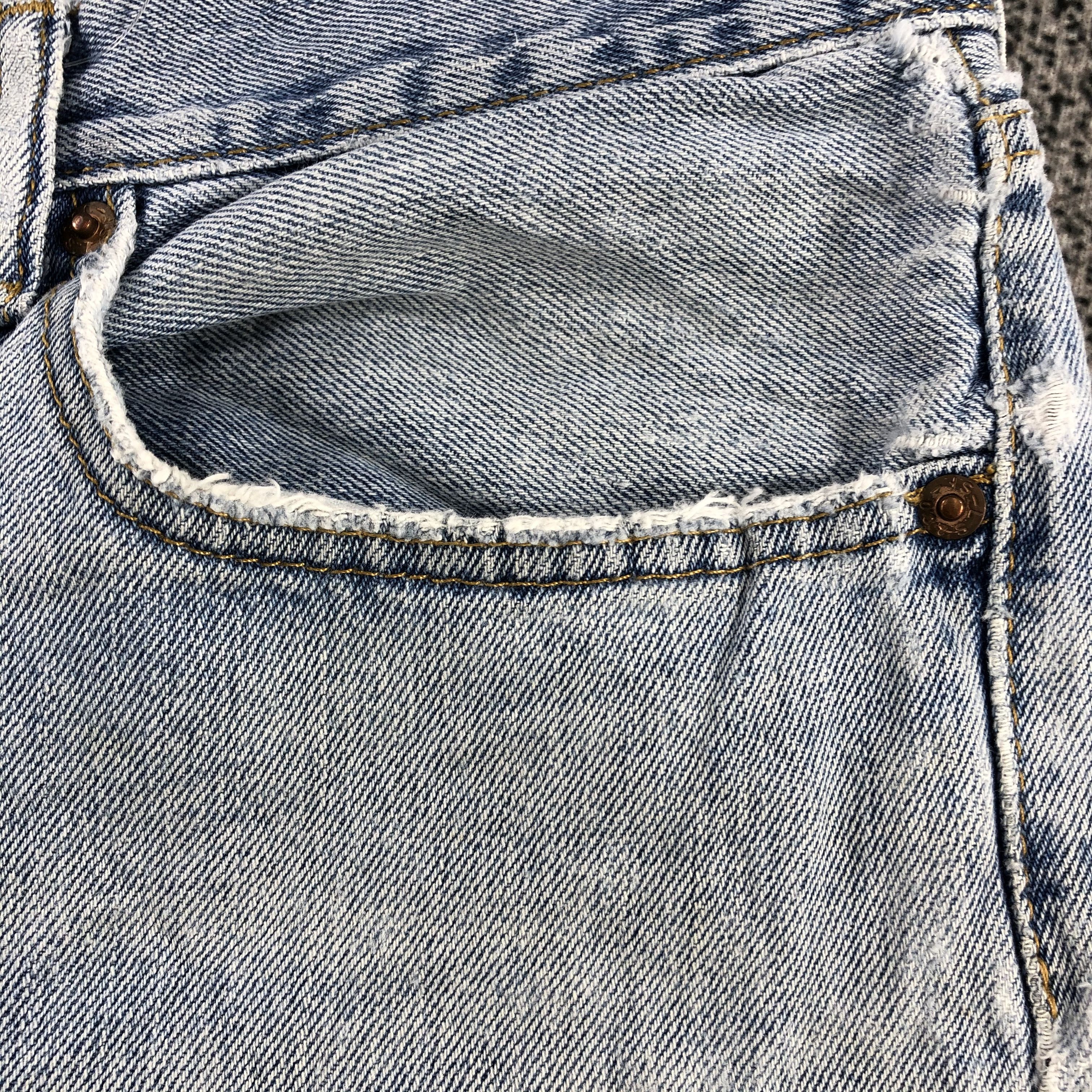 Levi's Vintage Levi's 505 Jeans Medium Wash Denim KJ961 Size US 36 / EU 52 - 12 Thumbnail