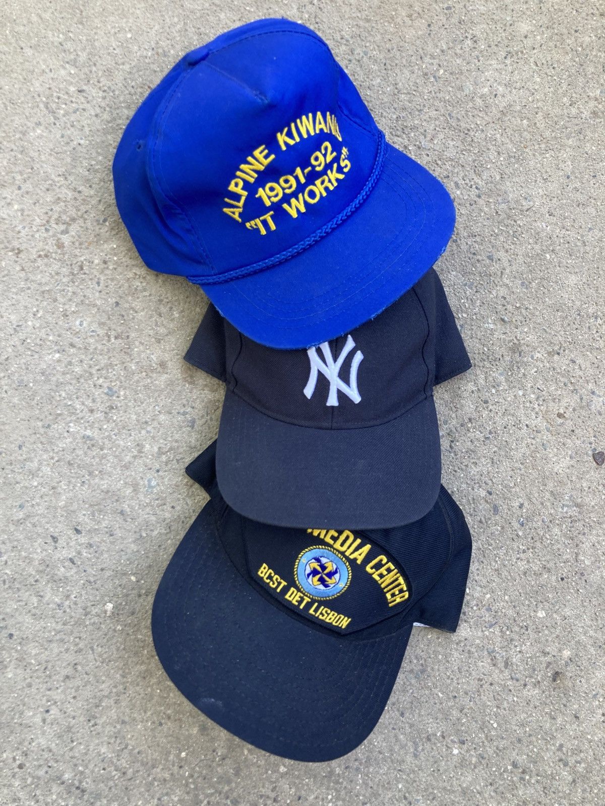 Other Bundle vintage hats Size ONE SIZE - 1 Thumbnail