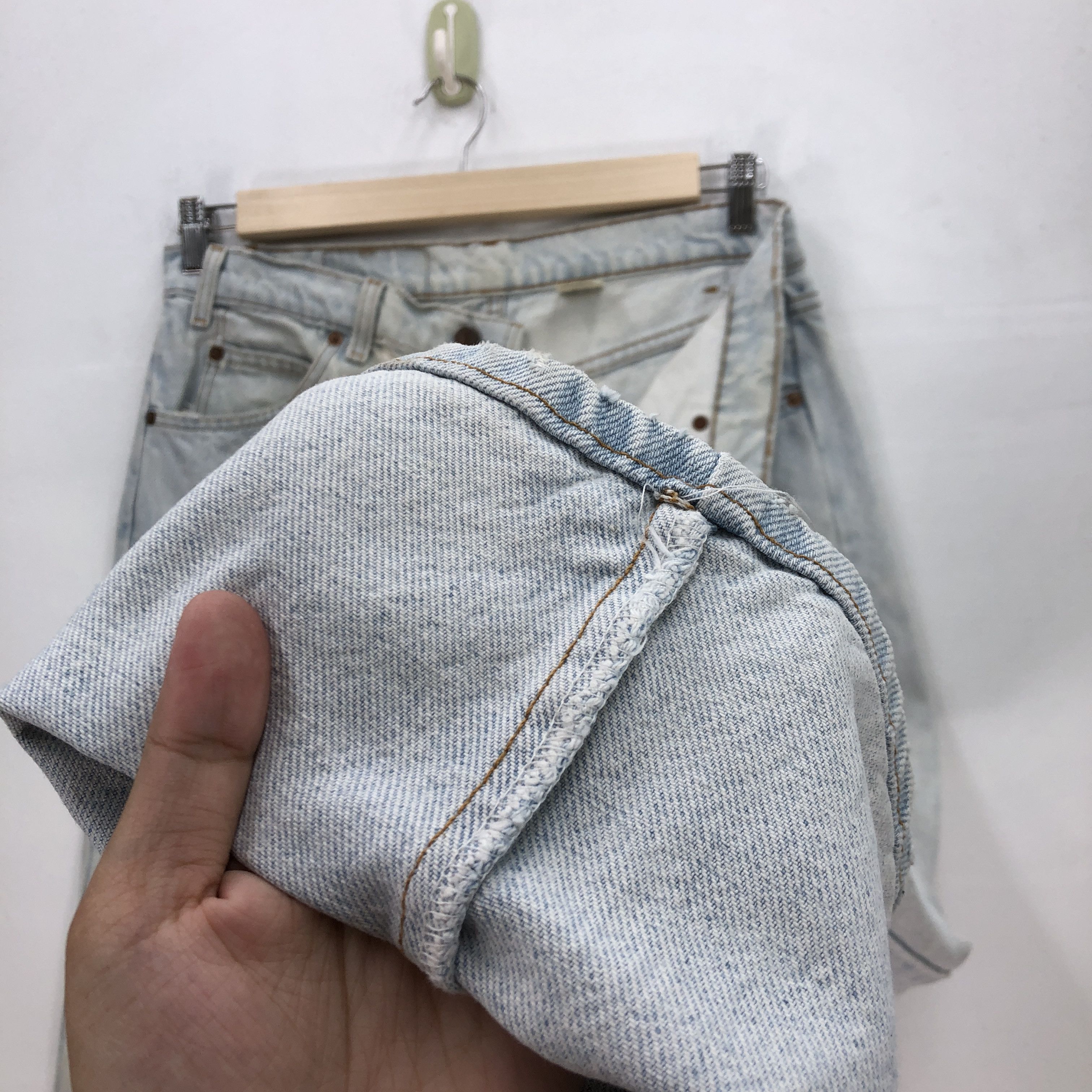 Levi's Vintage Levi's Light Wash Jeans Levis Faded Levis Denim Size US 32 / EU 48 - 8 Thumbnail