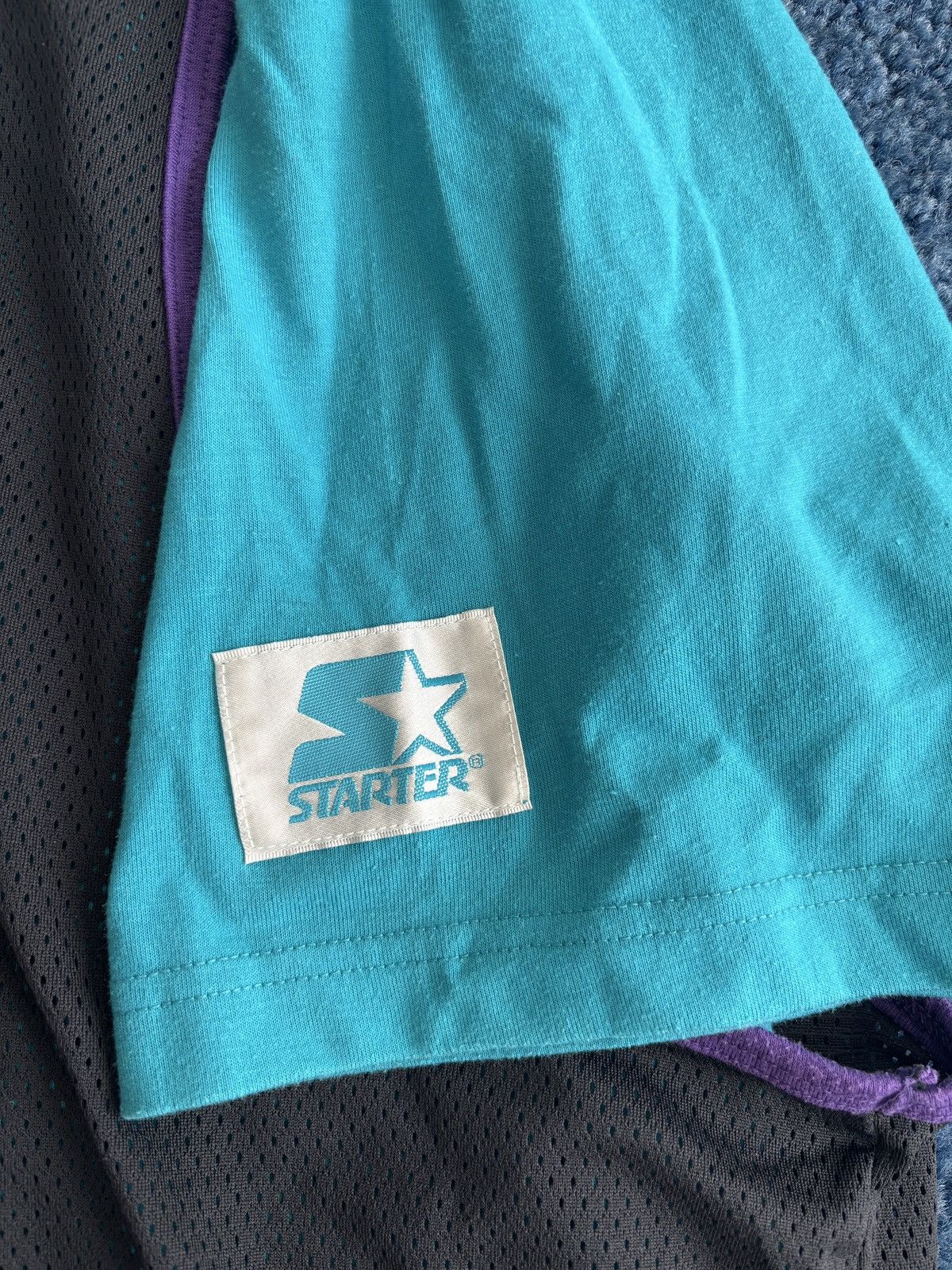 NBA Charlotte Hornets: short sleeves with mesh tank Size US L / EU 52-54 / 3 - 4 Thumbnail