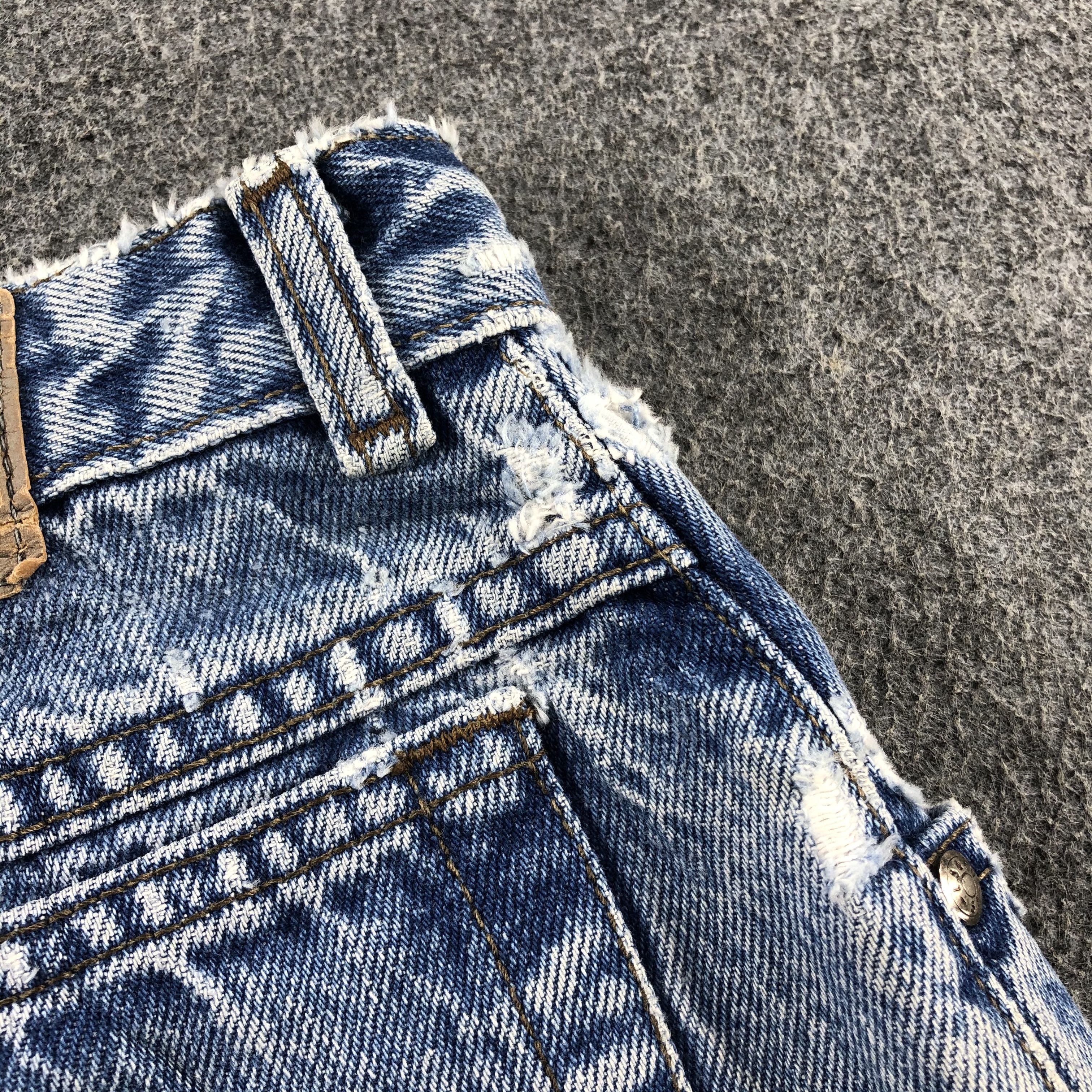 Levi's 90s Vintage Blue Wash Levis Jeans-J2528 Size US 28 / EU 44 - 8 Thumbnail