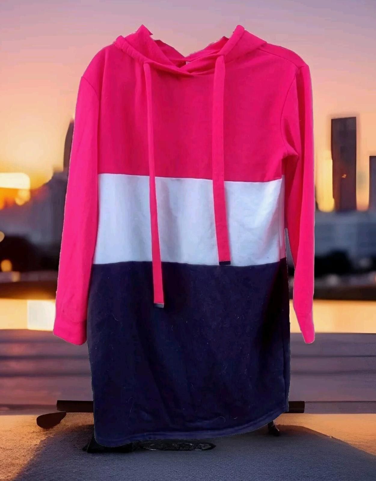 Other No Boundaries Juniors Hooded Triple Stack Dress Tunic Large Size L / US 10 / IT 46 - 1 Thumbnail