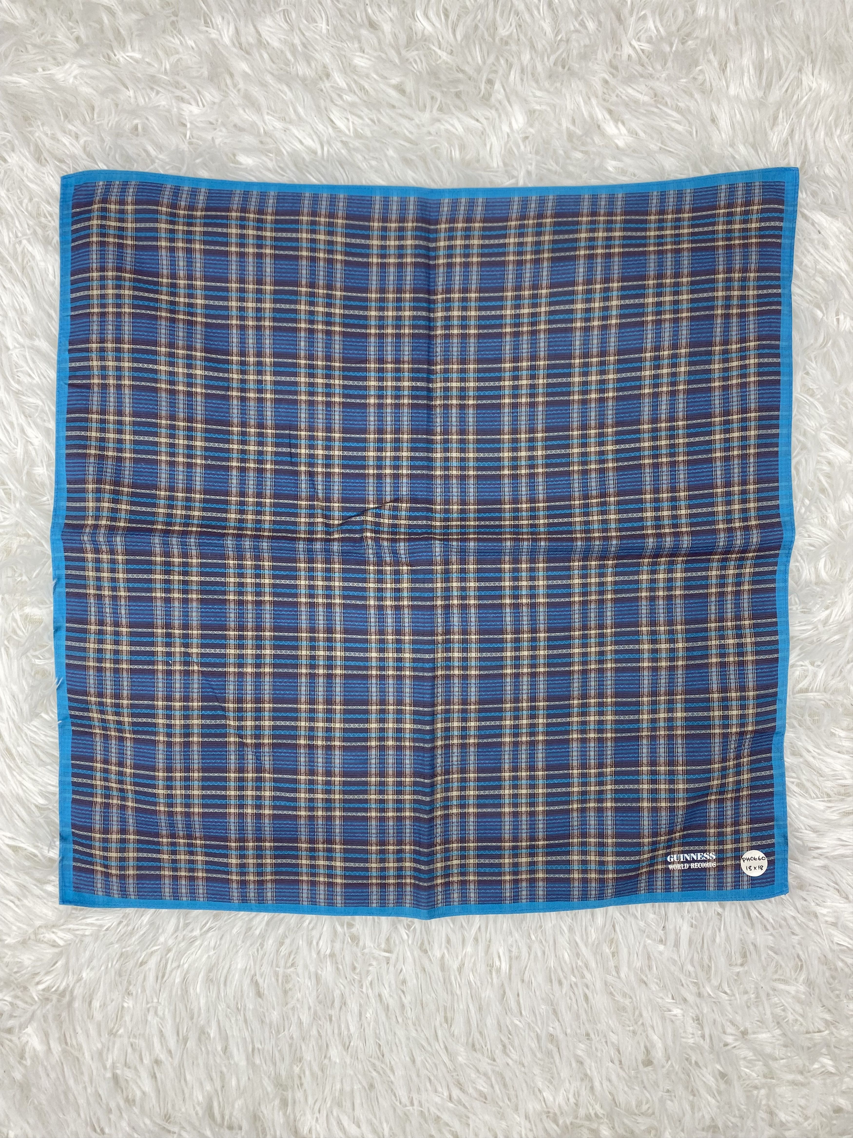 Vintage Vintage Guinness World Record Handkerchief PH0660 Size ONE SIZE - 3 Thumbnail