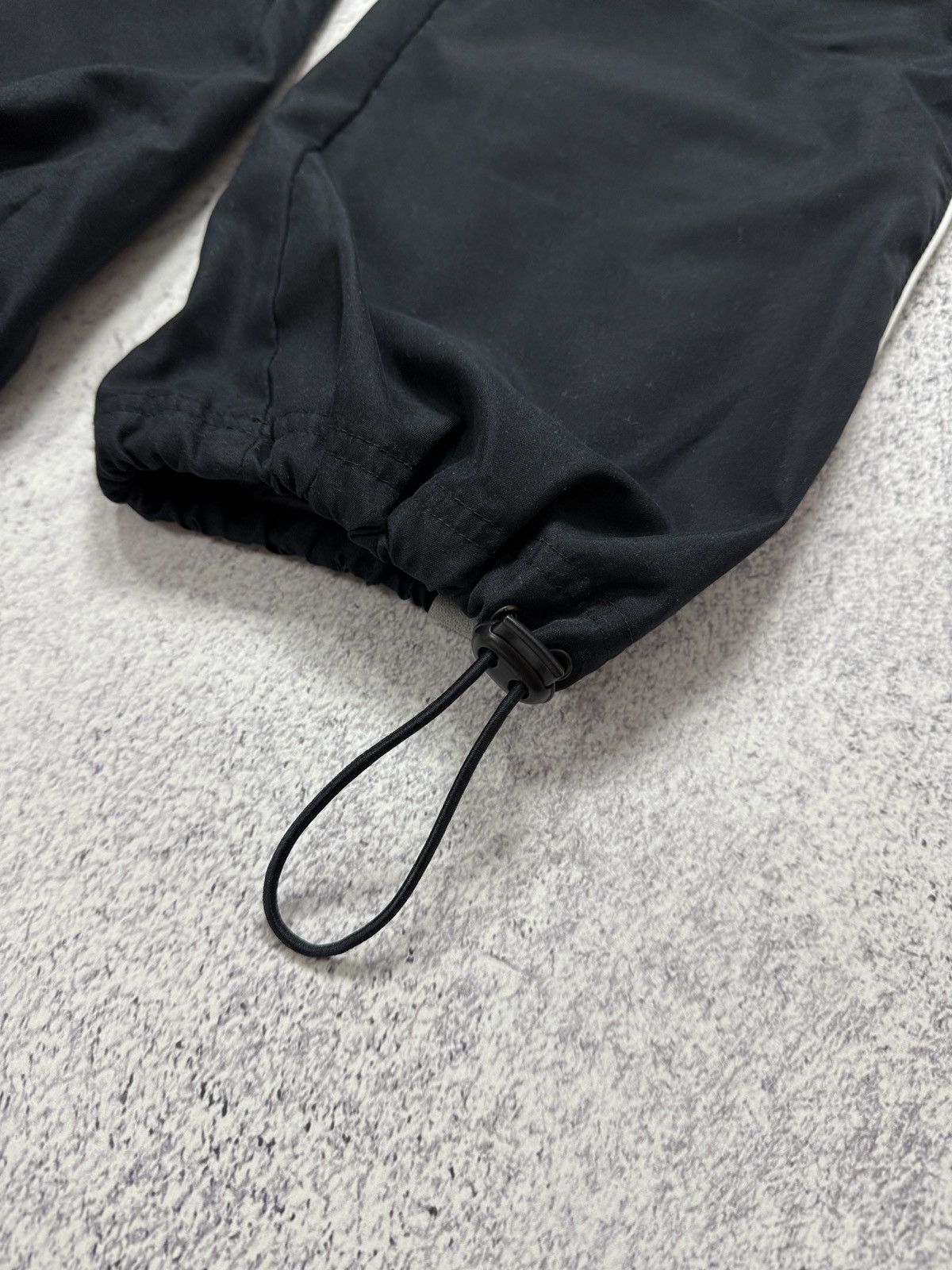 Nike OOs Nike Vintage Nylon Baggy Swoosh Parachute Track Pants Size US 32 / EU 48 - 4 Thumbnail