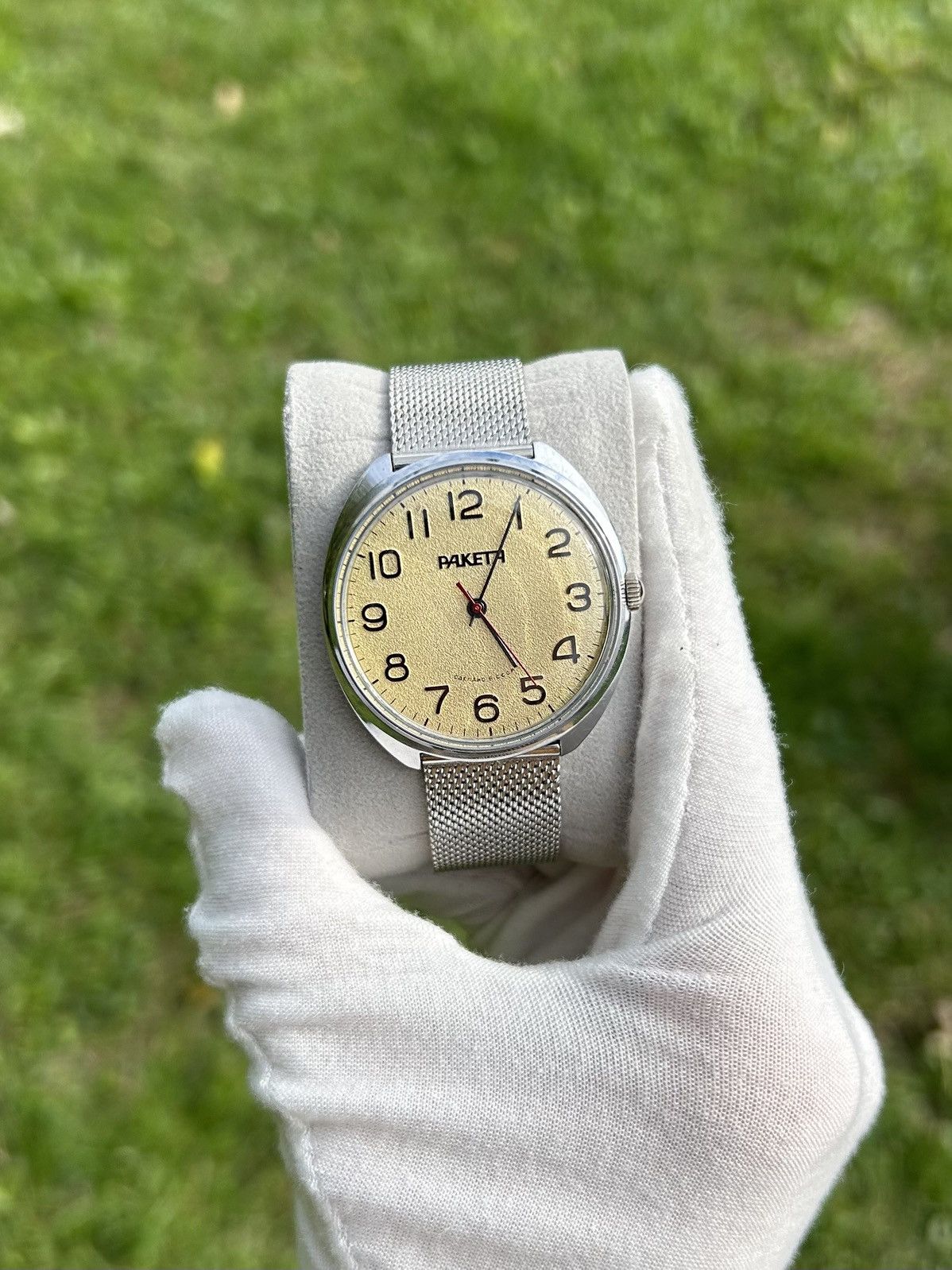 Vintage Vintage Watch Raketa Soviet USSR Mechanical Authentic 1980s Size ONE SIZE - 1 Thumbnail