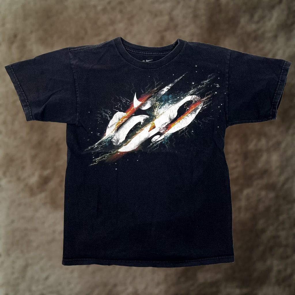 Nike VINTAGE Nike SB 6.0 T-Shirt Mens Small Black Lightning Logo Graphic Skateboard Size US S / EU 44-46 / 1 - 1 Thumbnail