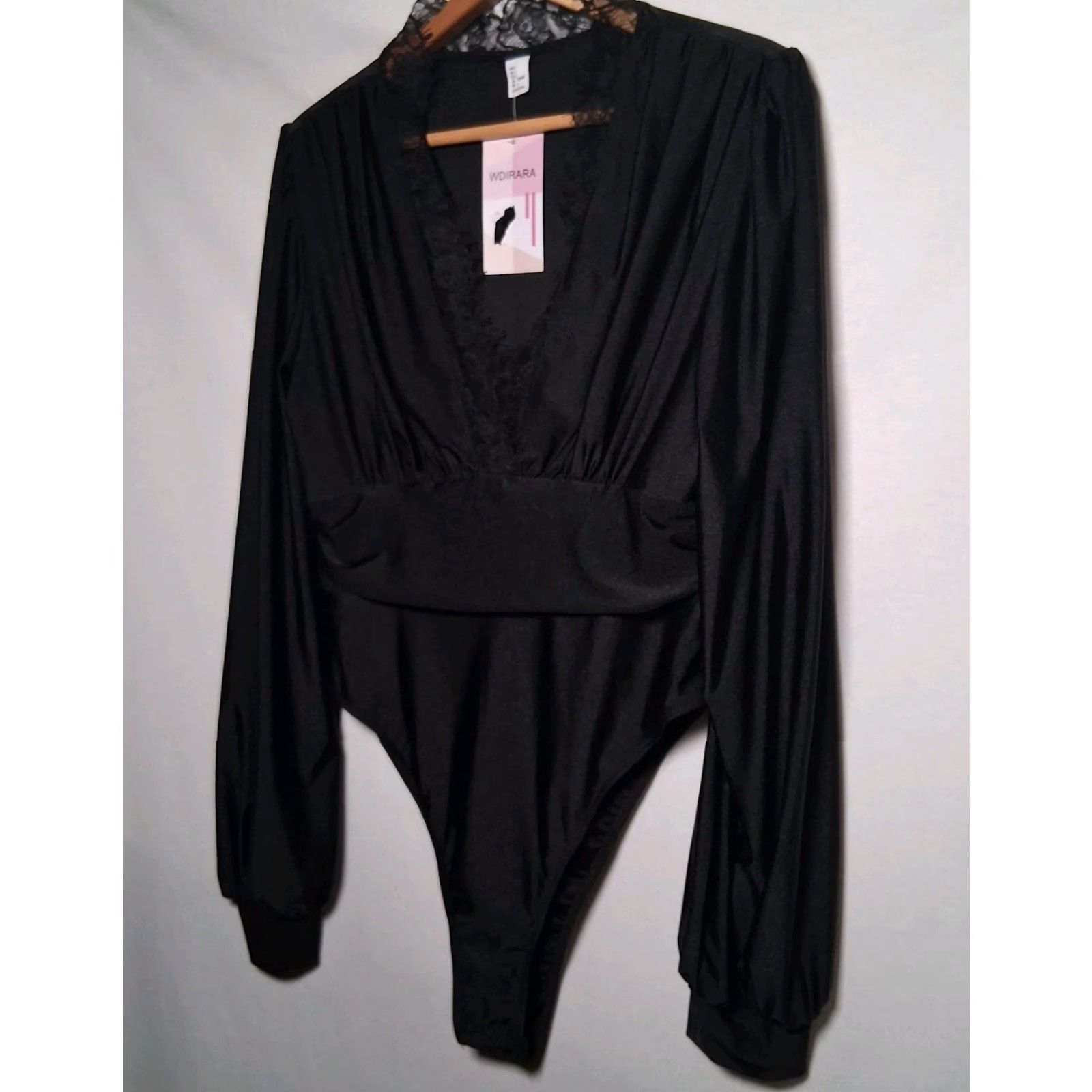 Vintage WDIRARA Bodysuit Women L Black Long Sleeve V-Neck Lace Trim Stretch NEW Size L / US 10 / IT 46 - 2 Thumbnail