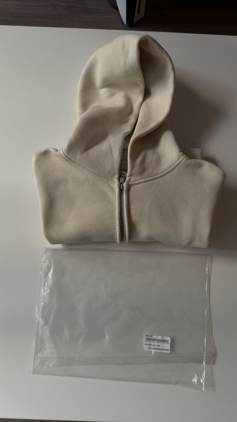 ERL ERL Off white varsity zip up hoodie Size US L / EU 52-54 / 3 - 10 Thumbnail