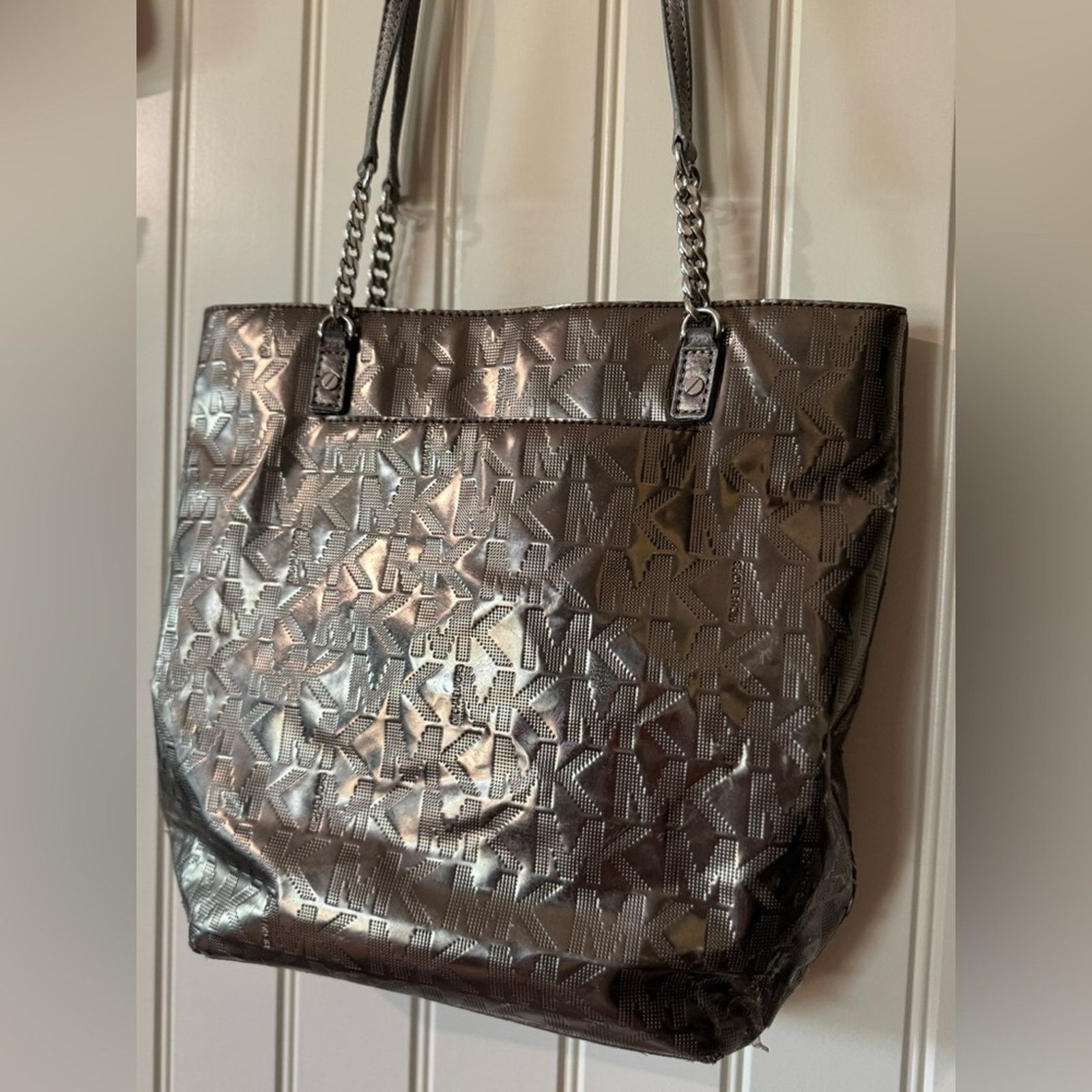 Michael Kors MICHAEL KORS 🩶 Monogrammed Metallic Tote with Silver Chains Size ONE SIZE - 2 Thumbnail