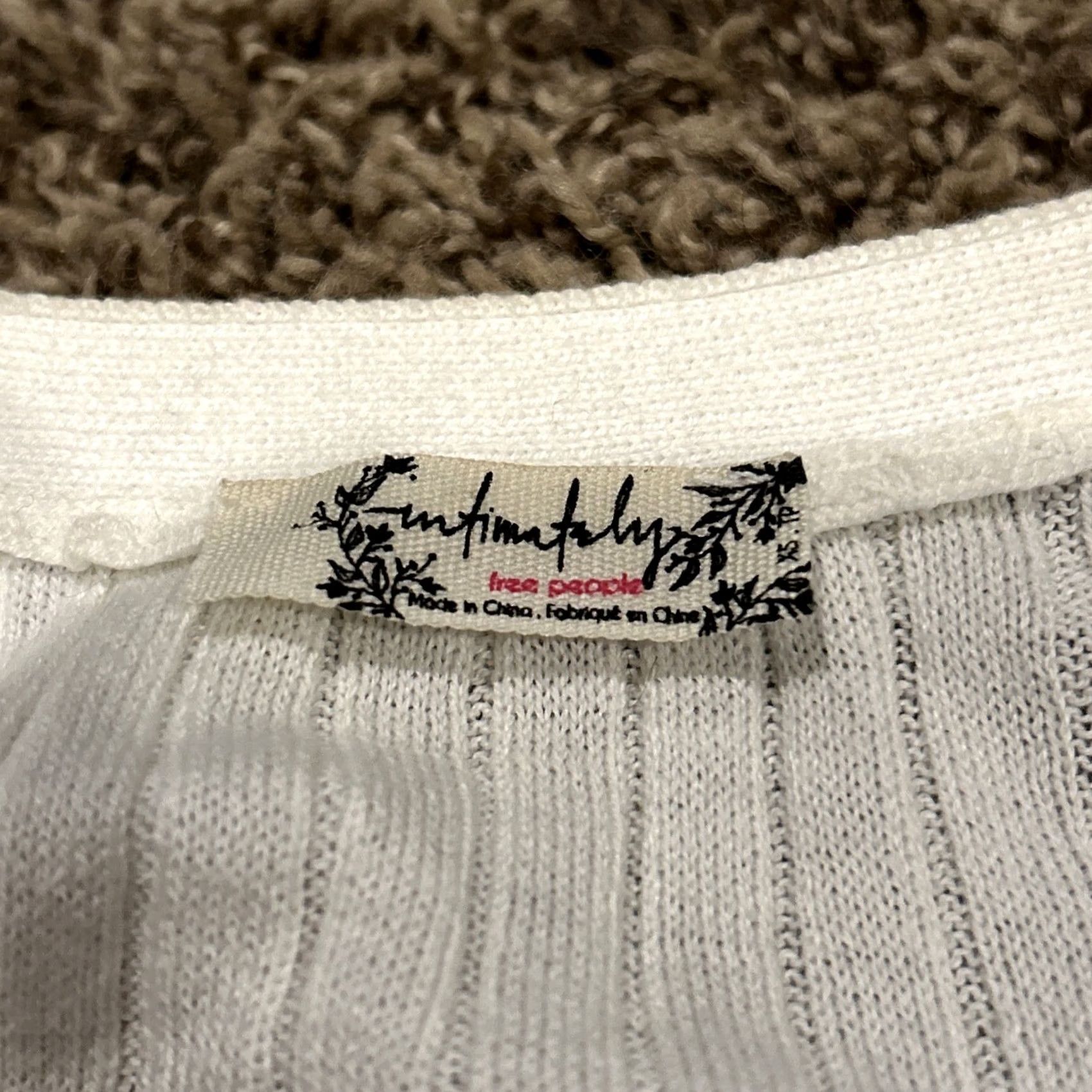 Free People Intimately Free People XS White Cropped Vest - Button Up Size XS / US 0-2 / IT 36-38 - 2 Thumbnail