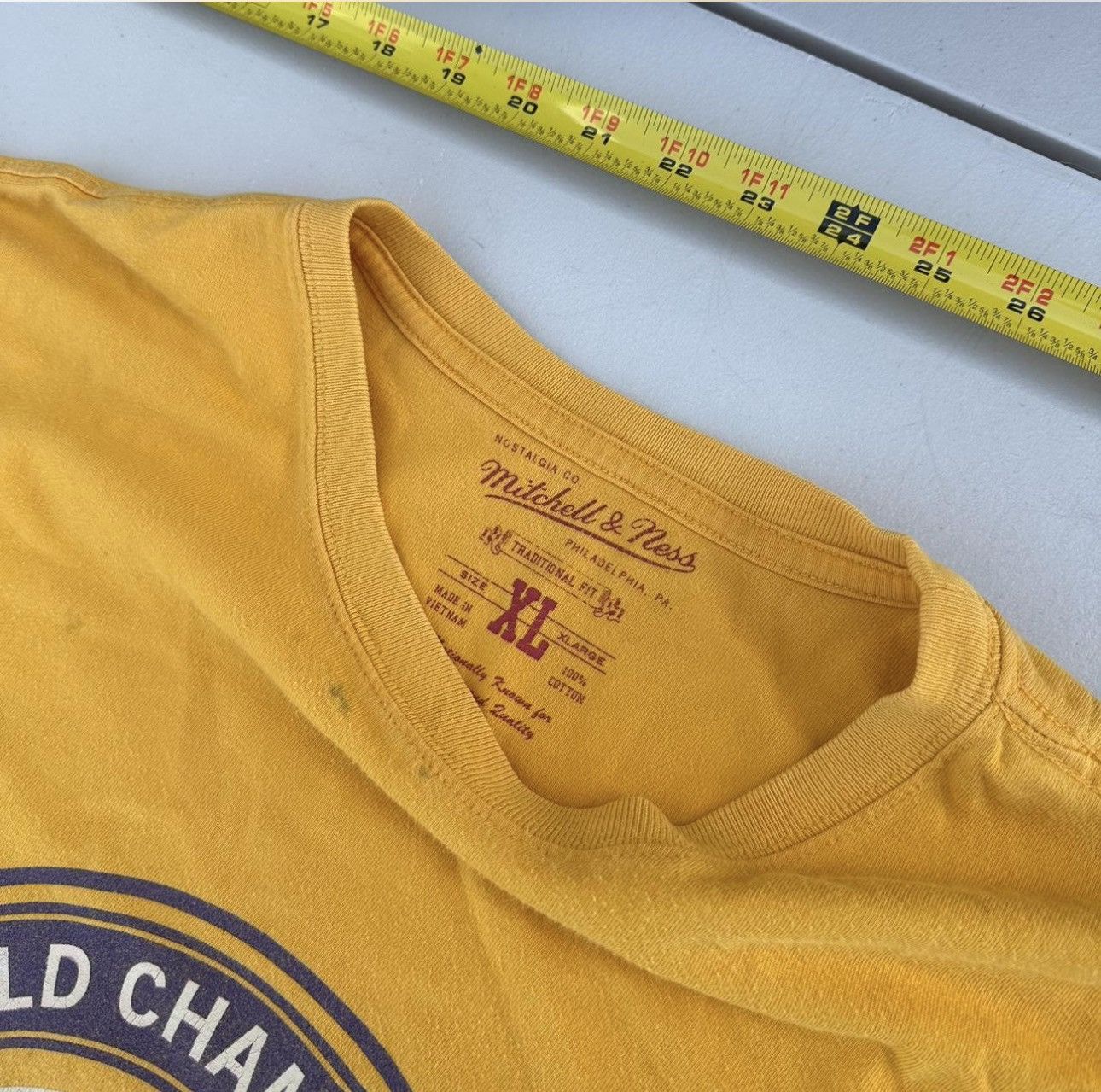 Mitchell & Ness Los angeles lakers champions tee Size US XL / EU 56 / 4 - 4 Thumbnail
