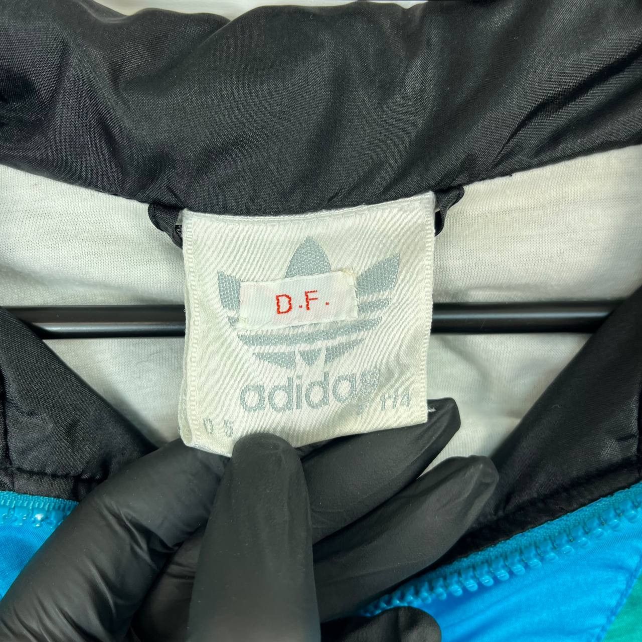Adidas Adidas Vintage 90s Trefoil Windbreaker Track Jacket M Size US M / EU 48-50 / 2 - 6 Thumbnail
