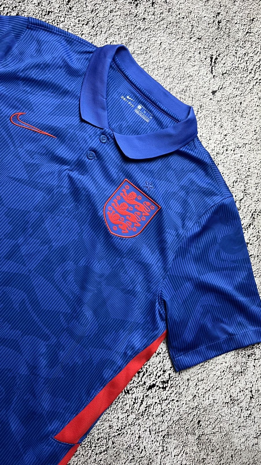 Nike 2020-2021 England national football team stadium jersey nike Size US L / EU 52-54 / 3 - 2 Thumbnail