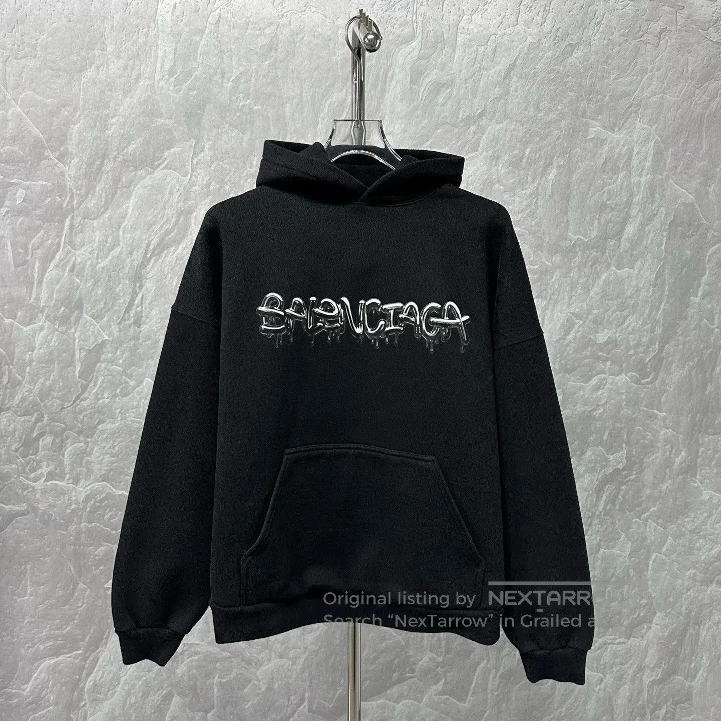 Balenciaga balenciaga j01071 black hoodie with stains. Size US XXS / EU 40 - 1 Thumbnail