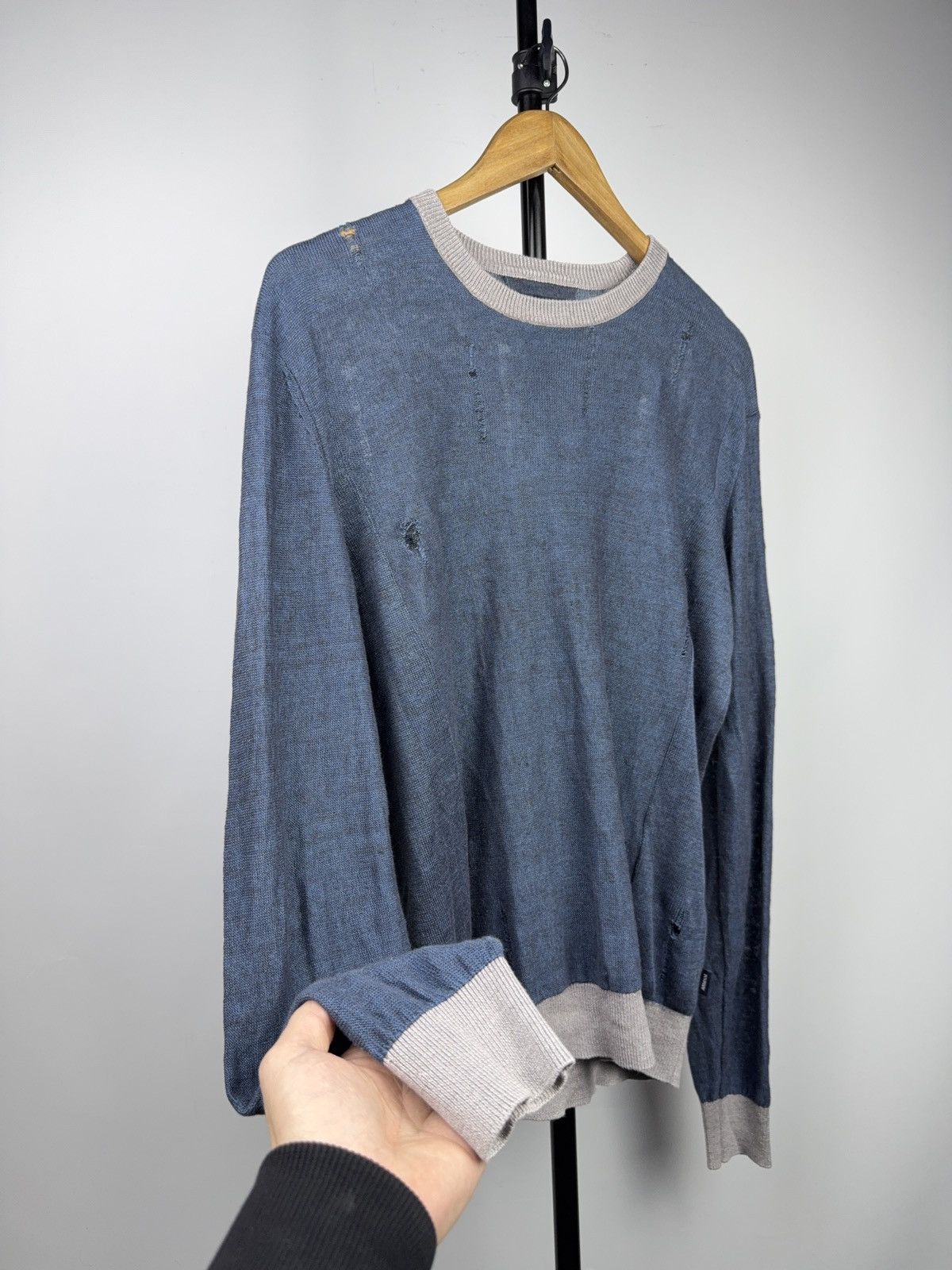 Armani Luxury 00s Armani Jeans Distressed Knit Sweater Faded Blue Size US M / EU 48-50 / 2 - 12 Thumbnail