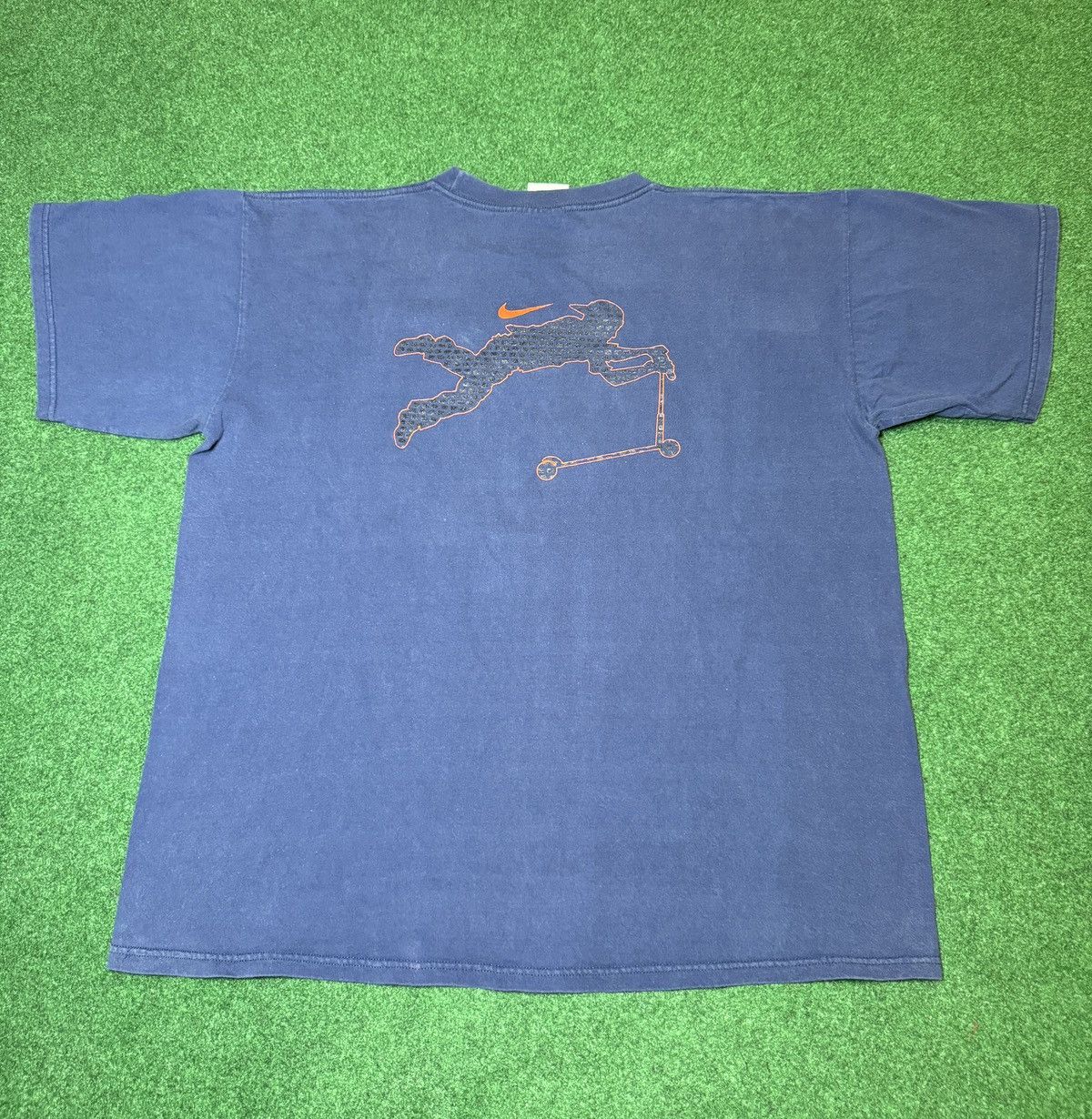 Nike × Vintage Vintage 90s Y2K RARE Nike Air Scooter Skater Grunge T Shirt Size US XL / EU 56 / 4 - 3 Thumbnail