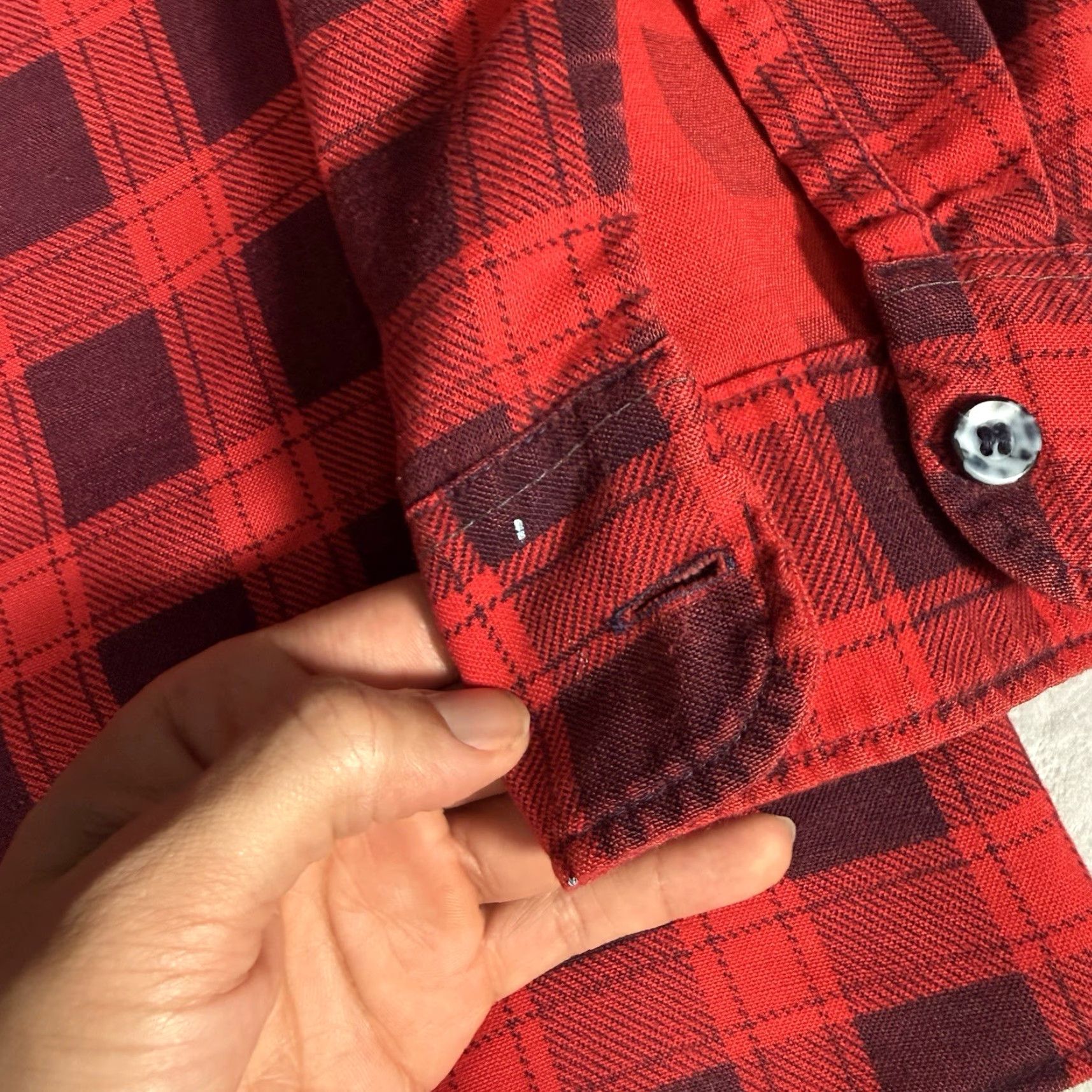 Sears VINTAGE Sears Fieldmaster Flannel Shirt Mens LT Red 80s Lightweight Button-Up Casual Plaid Long Sleeve Cotton Polyester Big & Tall Size US L / EU 52-54 / 3 - 4 Thumbnail