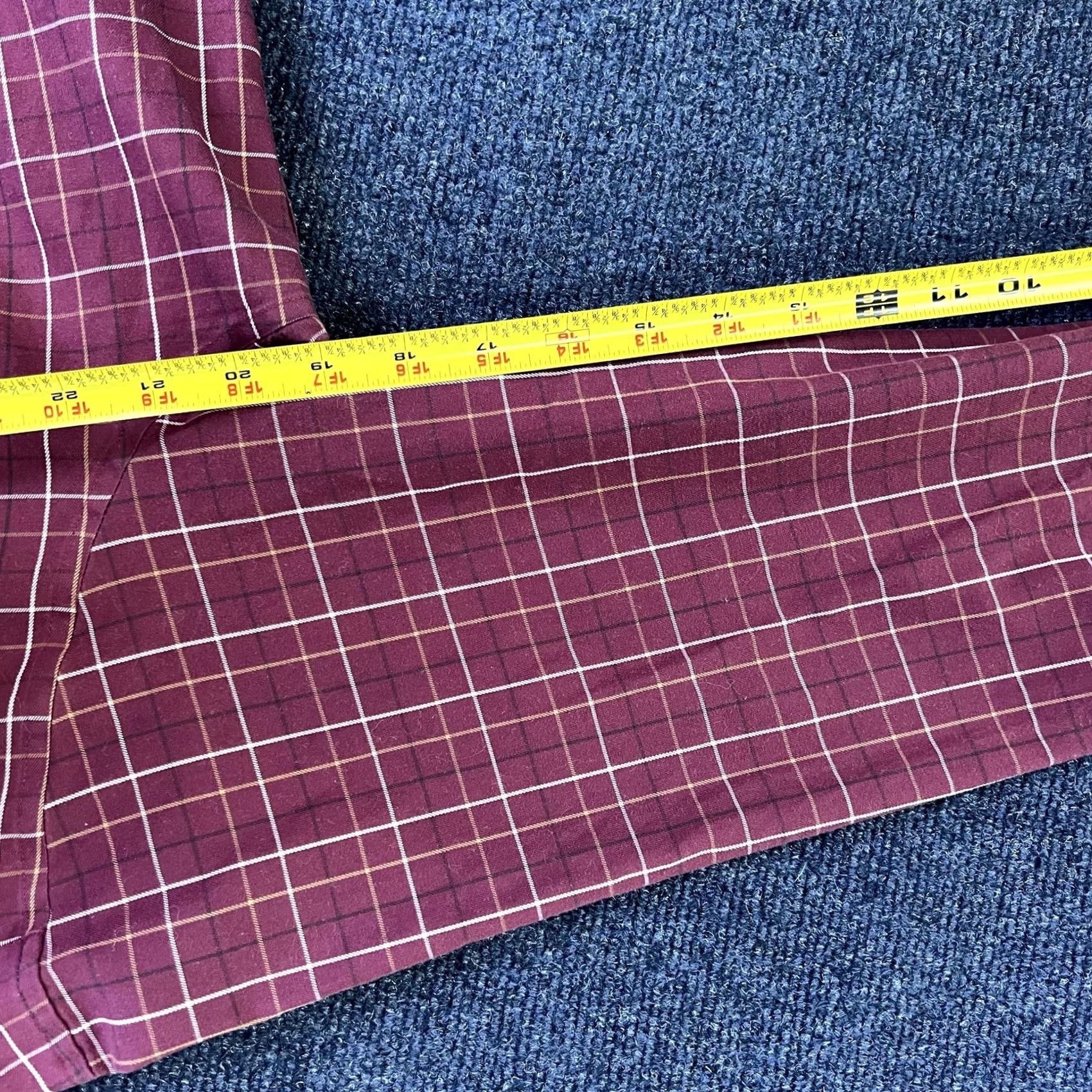 Vintage VINTAGE LL Bean Shirt Mens Large Burgundy Plaid Wrinkle Resistant Cotton Button Down Size US L / EU 52-54 / 3 - 7 Thumbnail