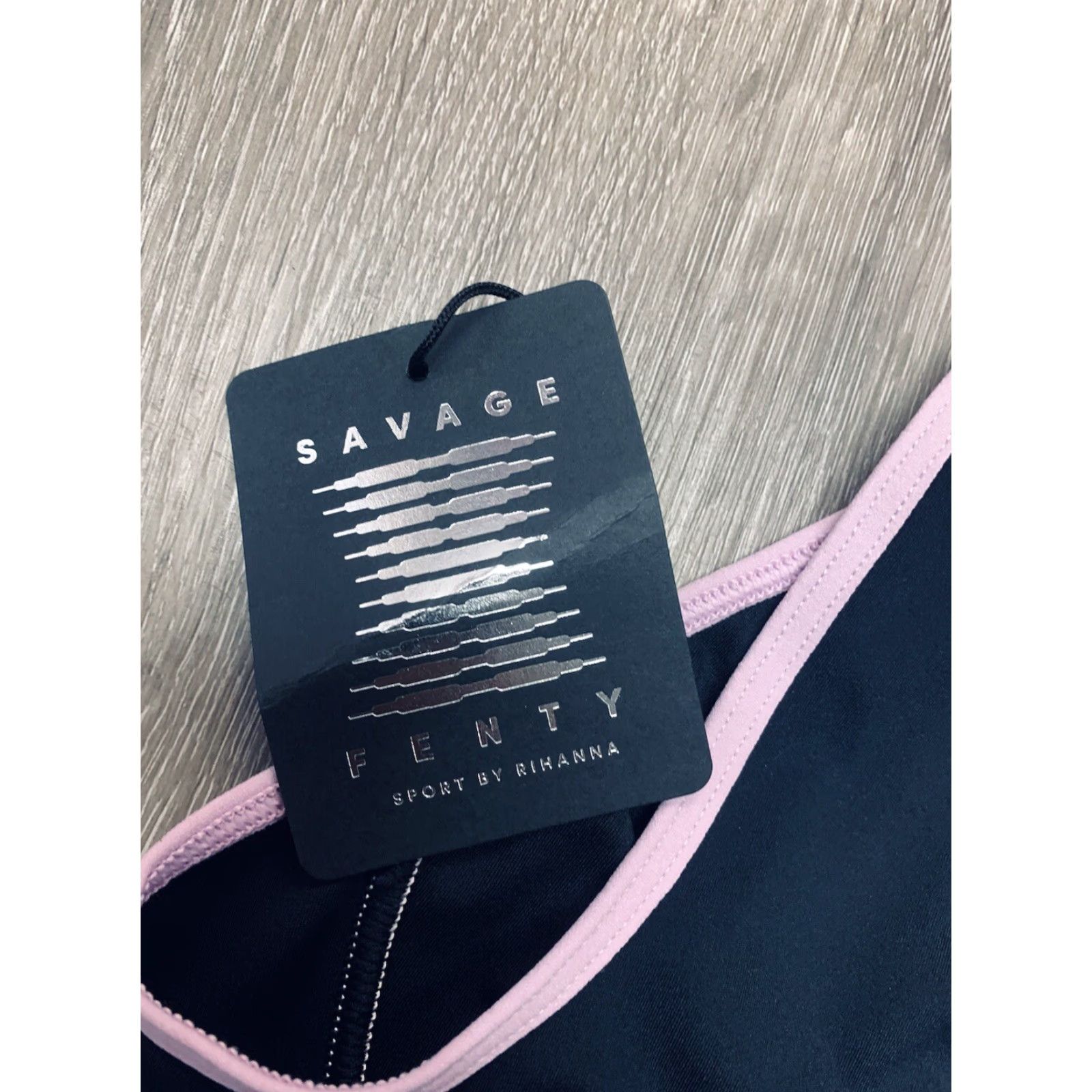 Vintage NWT Savage x Fenty Rihanna Black Sports Bra Gym Top Workout Women’s Size M Size M / US 6-8 / IT 42-44 - 2 Thumbnail