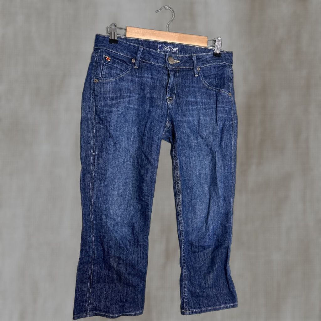 Hudson HUDSON Dark Wash Cropped Jeans Womens 30x21 Size 30 Regular Blue Cropped Jeans Womens Fashion 90s? Size 30" / US 8 / IT 44 - 1 Thumbnail