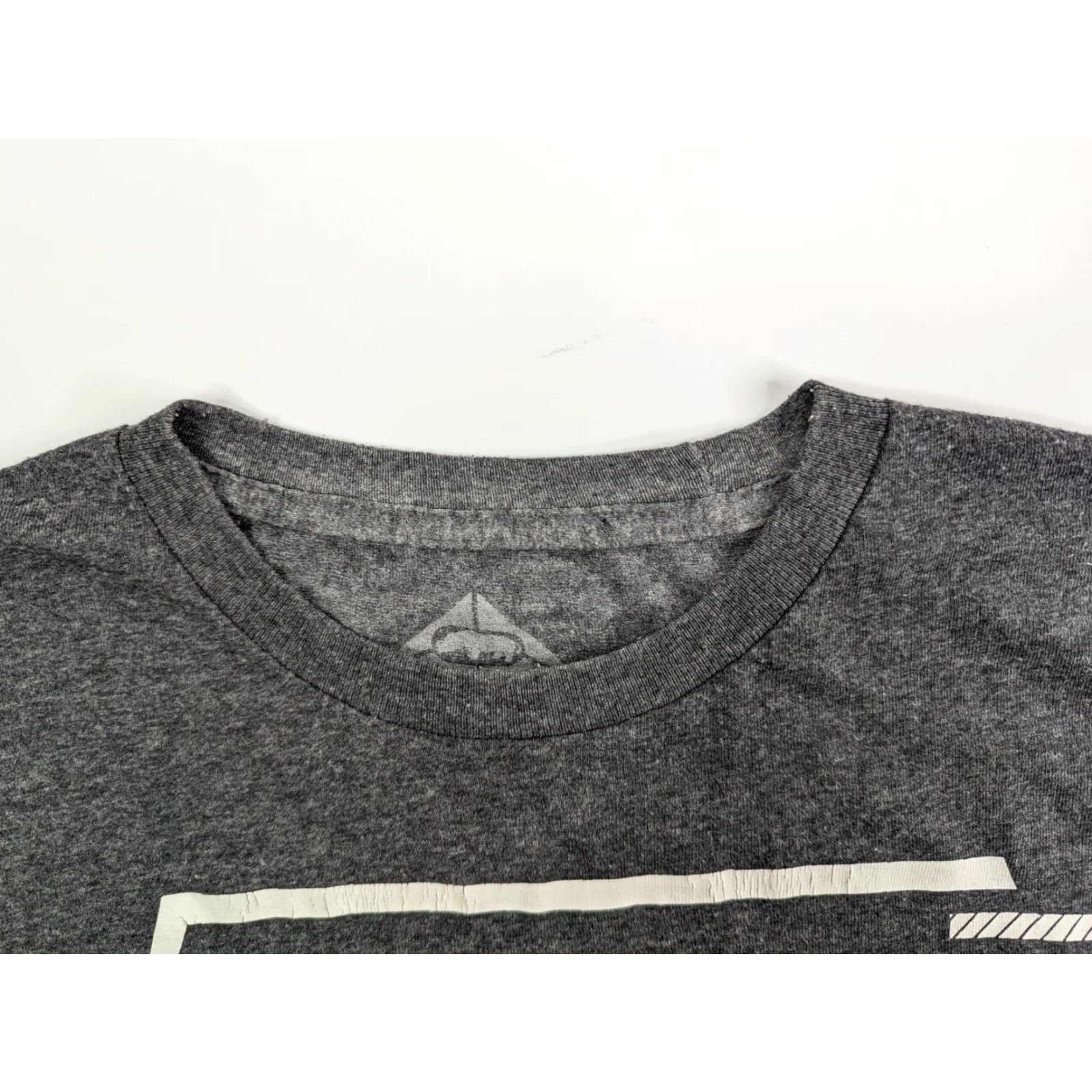 Ecko Unltd. VINTAGE Ecko Unltd Unlimited MMA T-Shirt Men Large Gray Gold Muscle Shirt Size US L / EU 52-54 / 3 - 7 Thumbnail