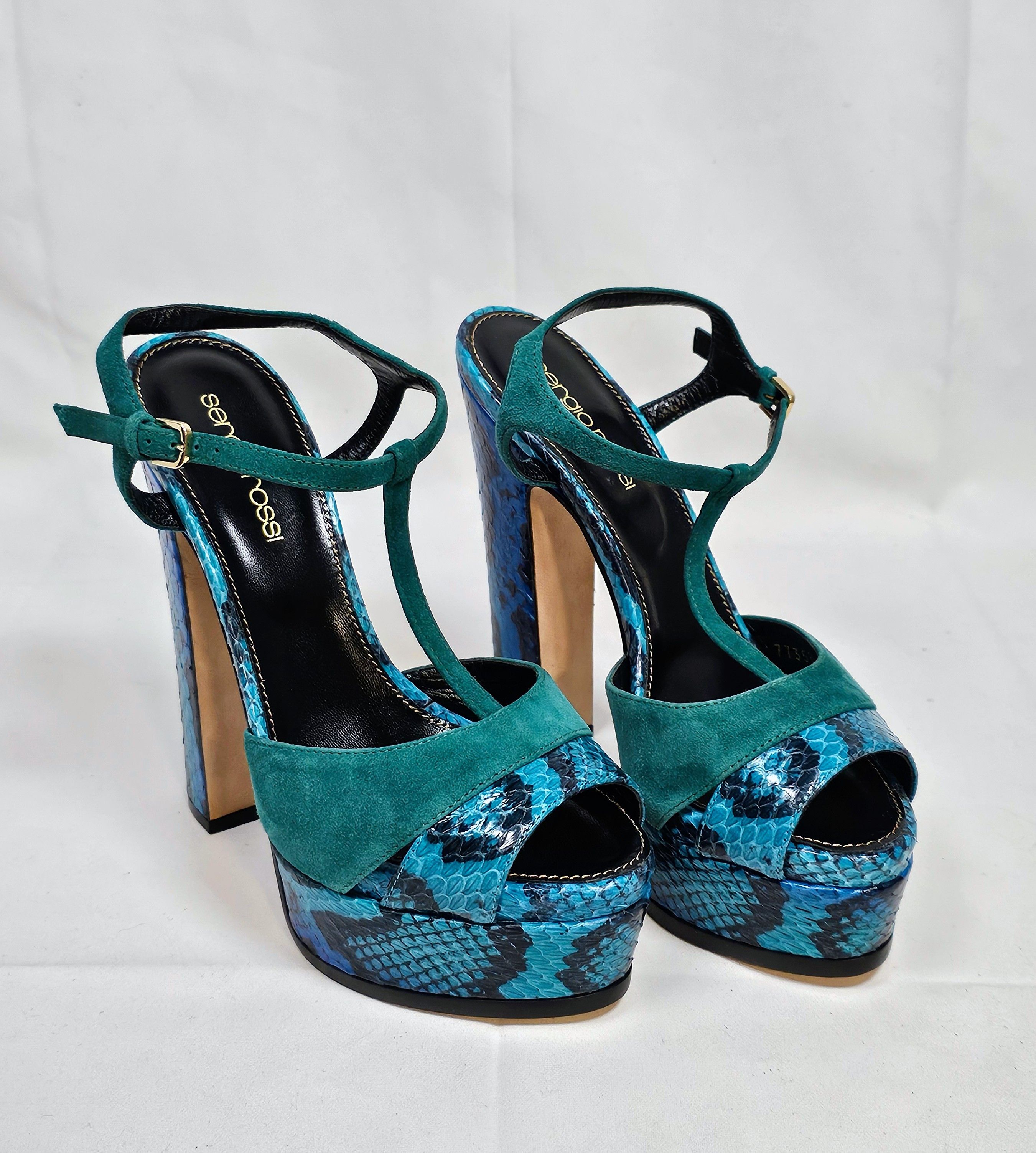 Sergio Rossi Sergio Rossi Elaphe Suede Python Leather Platforms Size 5.5 Size US 5.5 / IT 35.5 - 16 Thumbnail