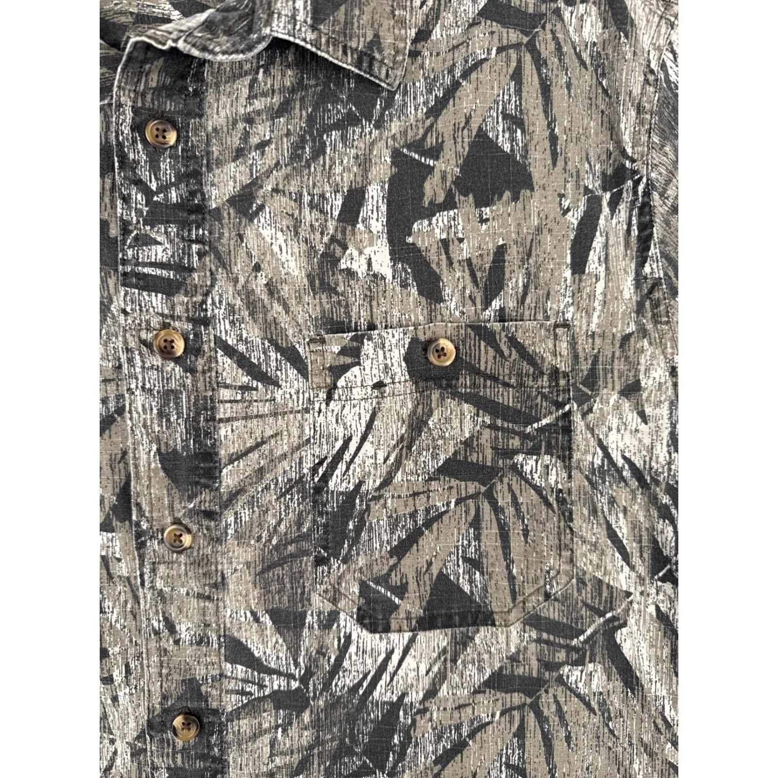 Croft & Barrow Croft & Barrow Shirt Adult Medium Gray Floral Hawaiian 100% Cotton Short Sleeve Mens Size US M / EU 48-50 / 2 - 6 Thumbnail