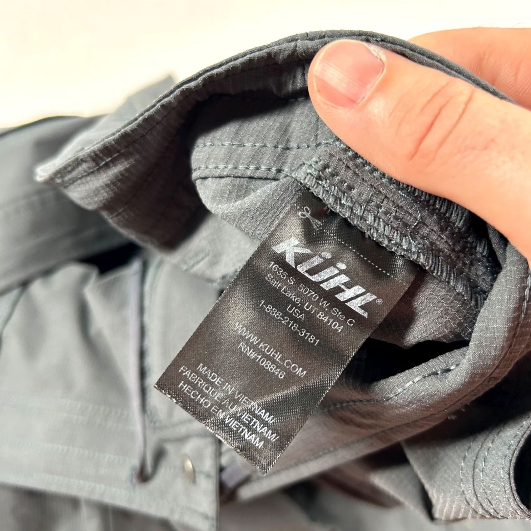 Vintage Kuhl Pants Womens 22w Skinny Cargo Hiking Outdoor Performance Gray Ripstop Flat Front Microfiber Pockets Quick Dry Nature Snap Zip Mens Size 40" / US 18 - 7 Thumbnail